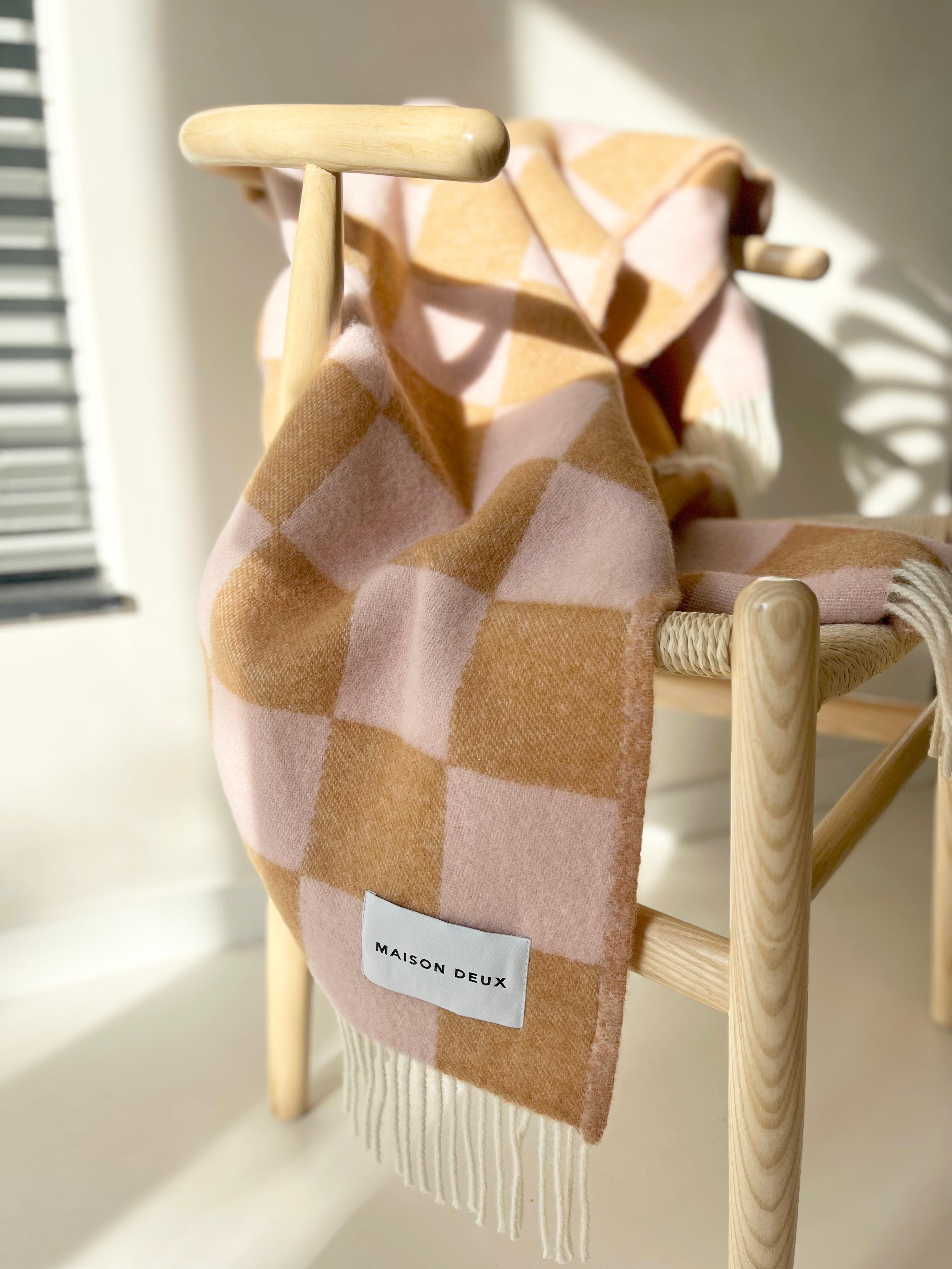 Bauhaus MAISON DEUX Checkerboard Blanket Terra Pink 100% New Zealand Wool For Sale