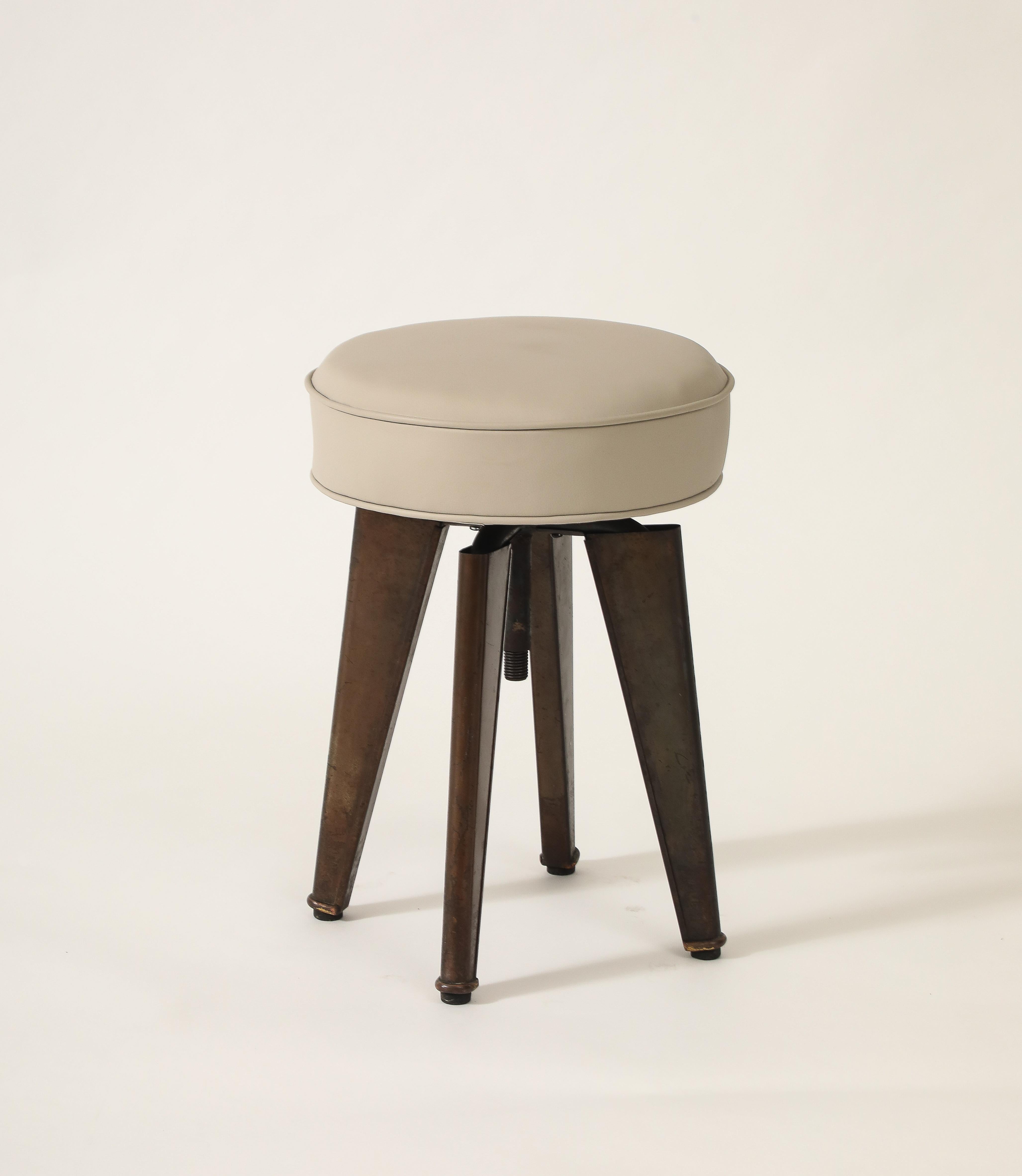 Métal Tabouret 'Clemenceau' de la Maison Dominique en vente