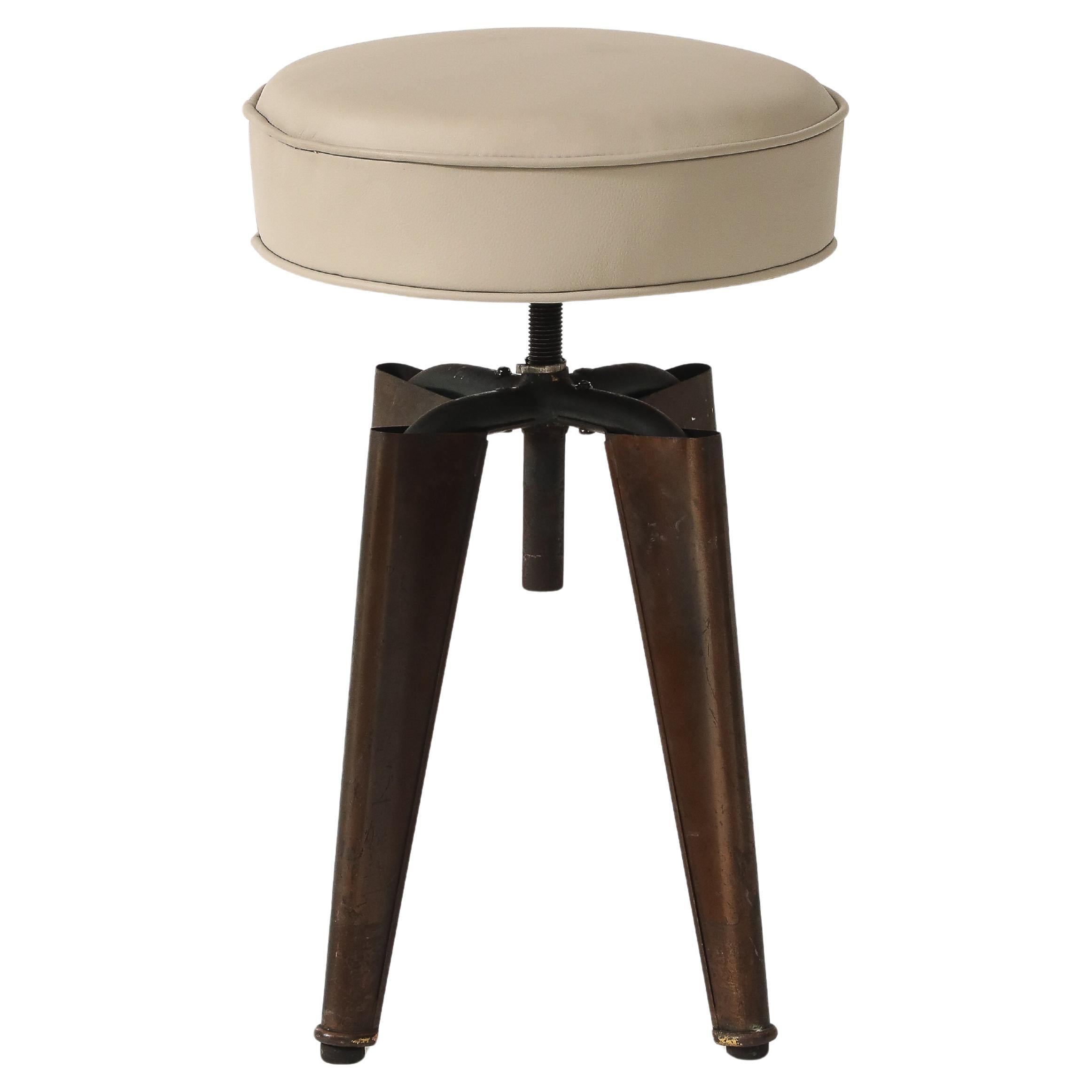 Taburete 'Clemenceau' de Maison Dominique