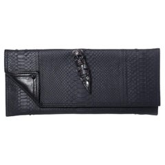 Maison Du Posh, Knuckle ring clutch