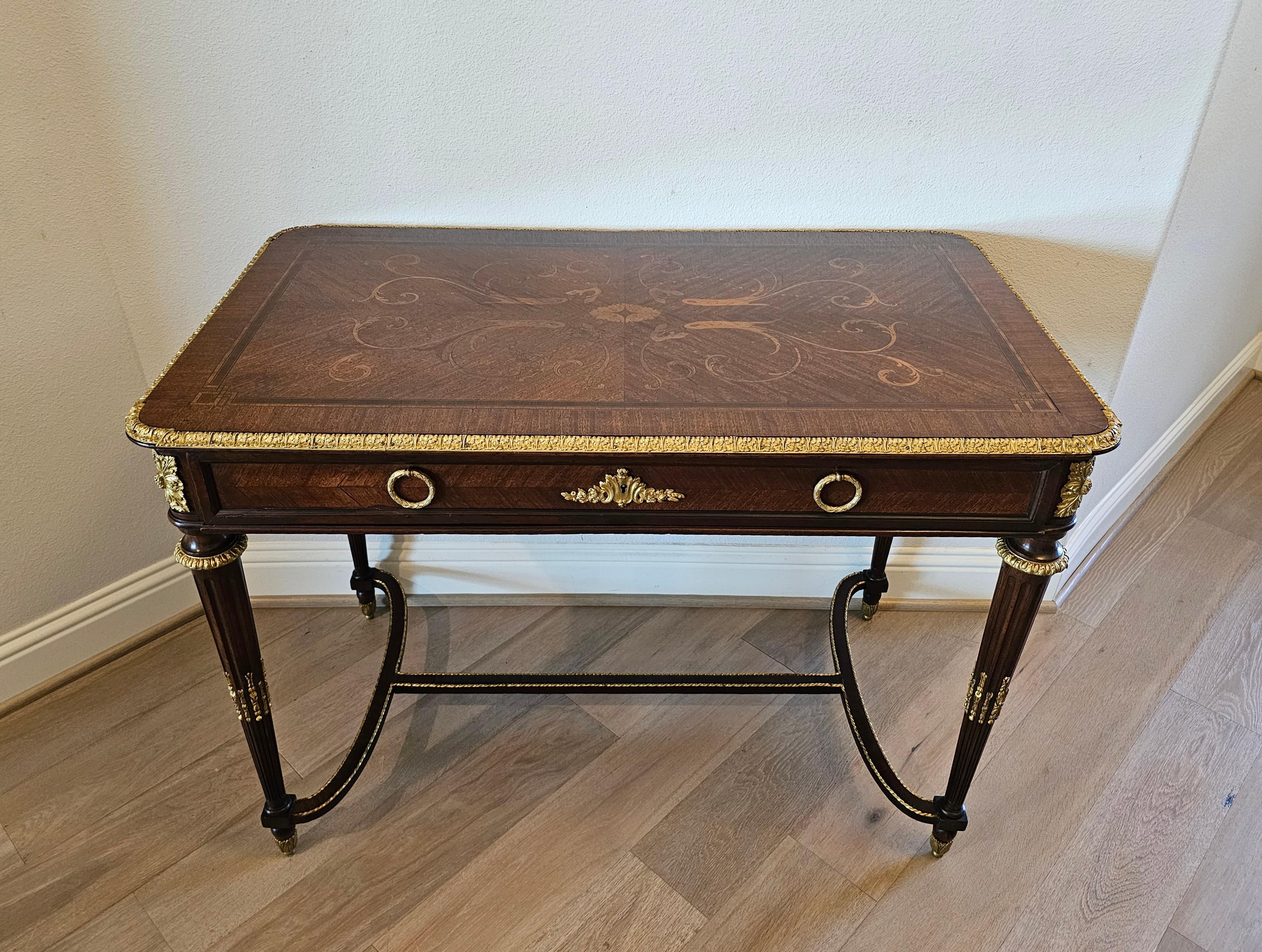 Table à écrire de style Louis XVI signée Maison Forest - Fin du 19e siècle en vente 3