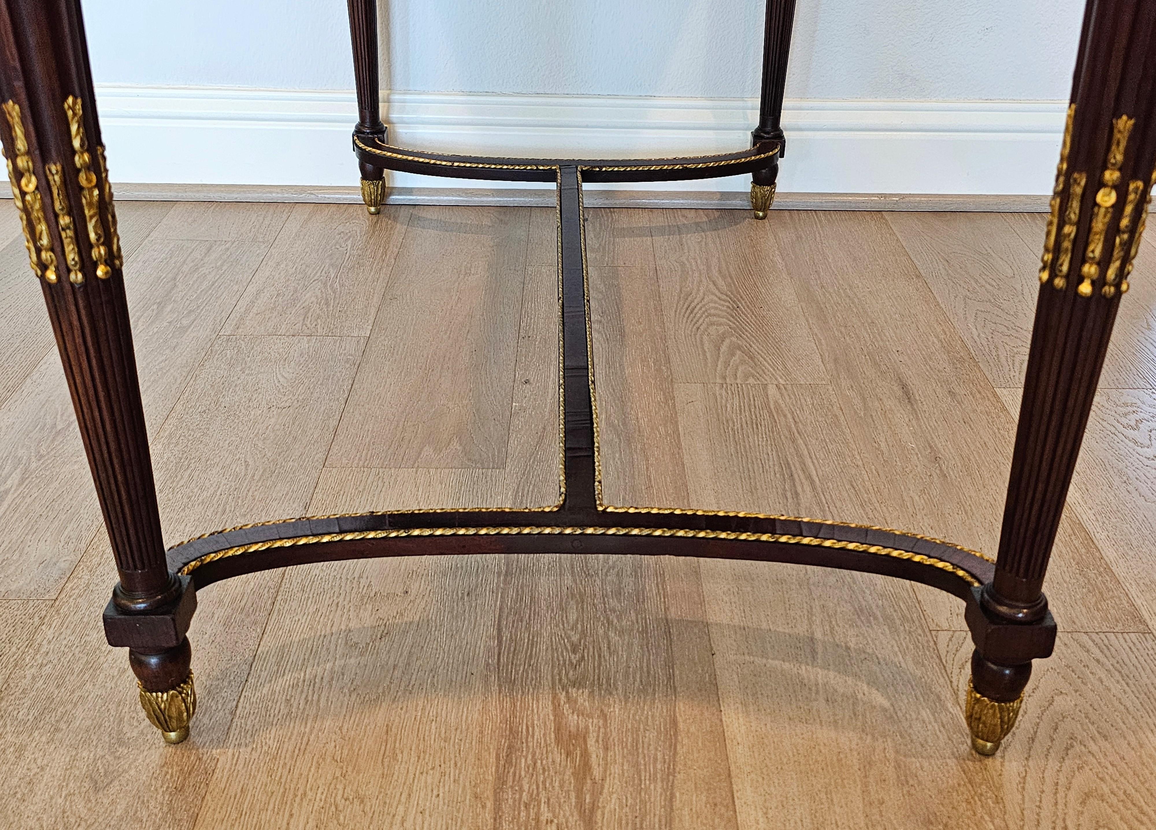 Table à écrire de style Louis XVI signée Maison Forest - Fin du 19e siècle en vente 5