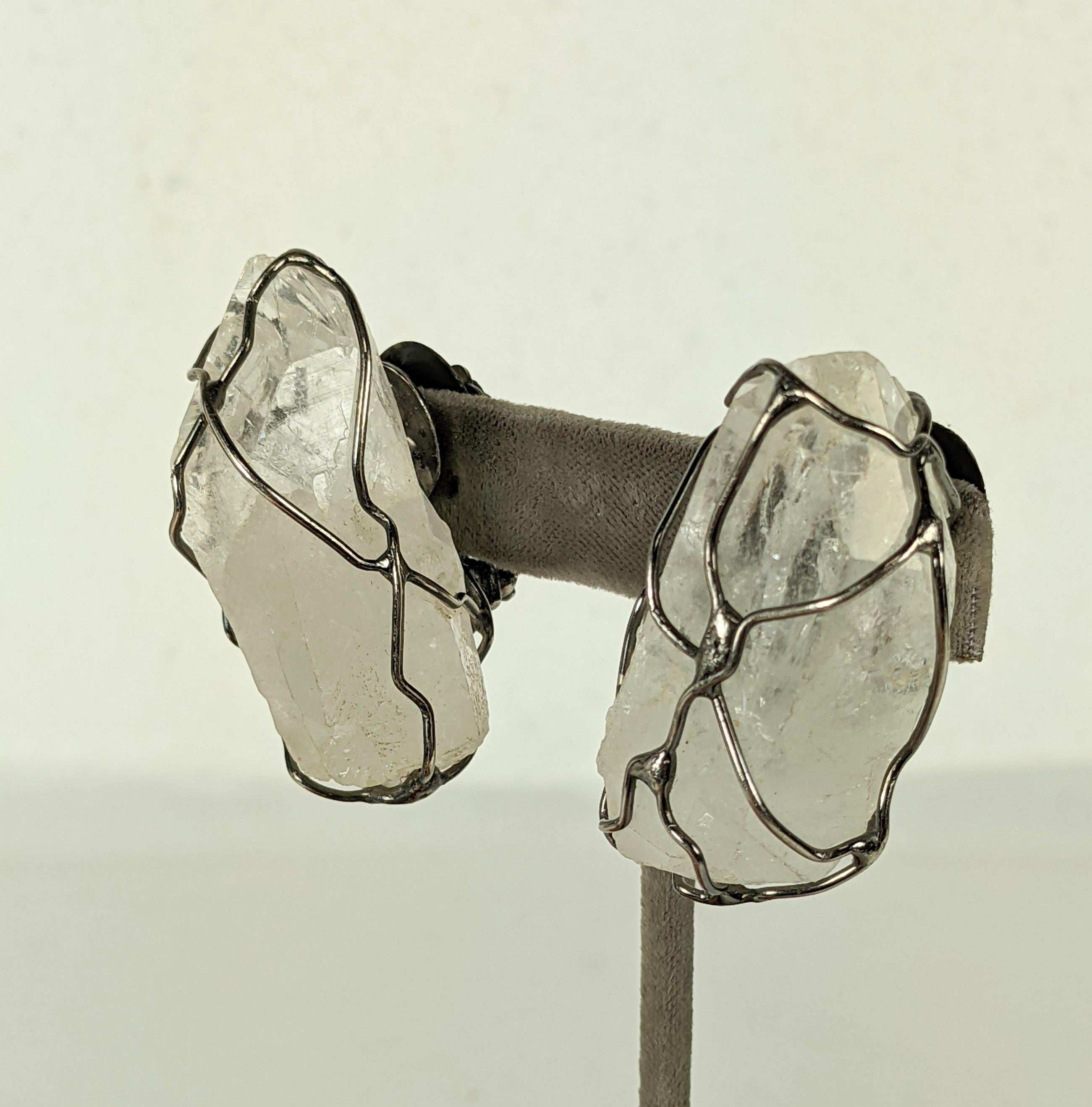Non taillé Boucles d'oreilles en cristal de roche Maison Goossens pour Yves Saint Laurent en vente