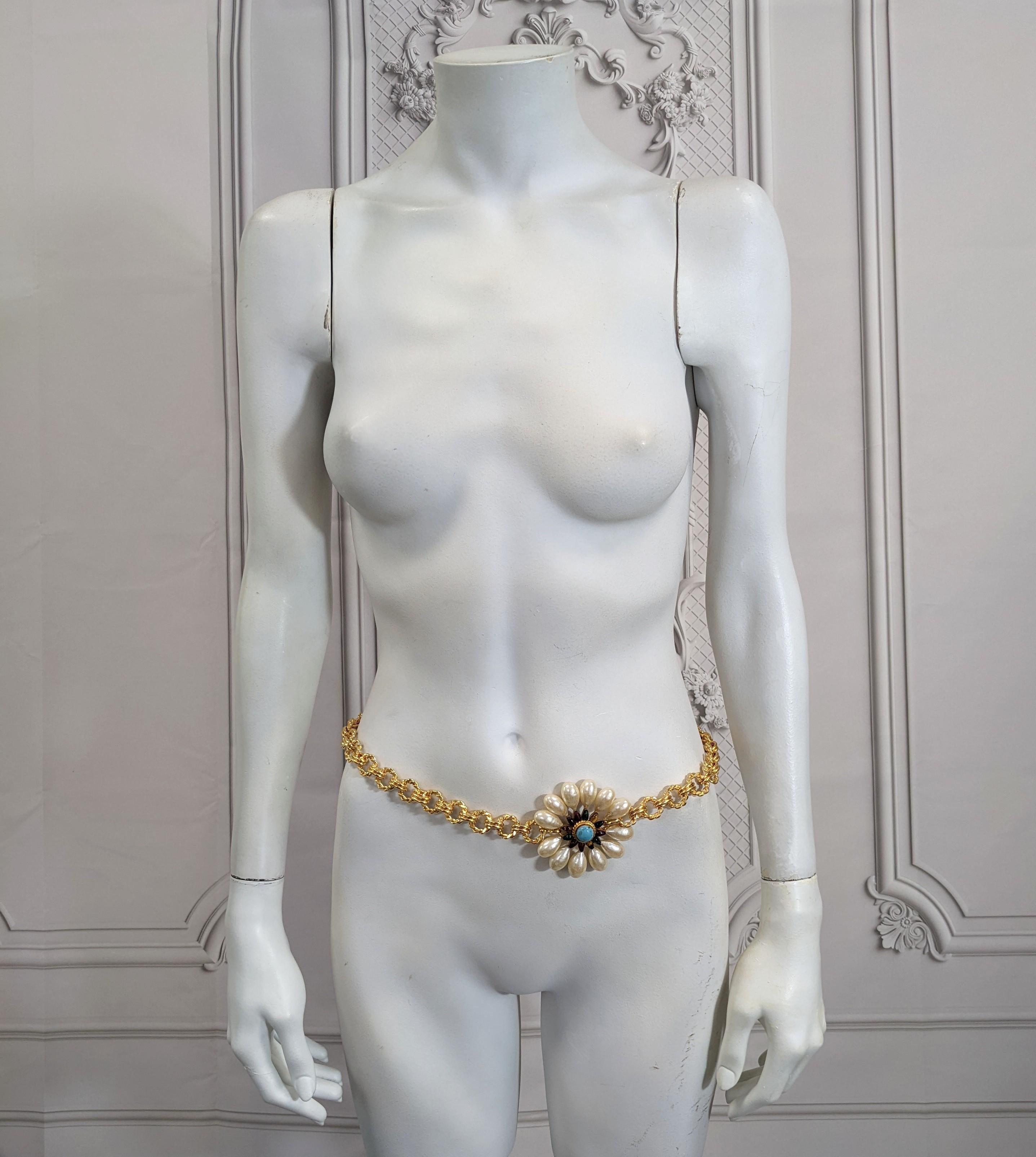 Maison Gripoix for Chanel Baroque Pearl Flowerhead Chain Necklace For Sale 3