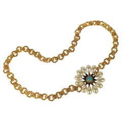 Maison Gripoix for Chanel Collana a catena con perle barocche e testa di fiore