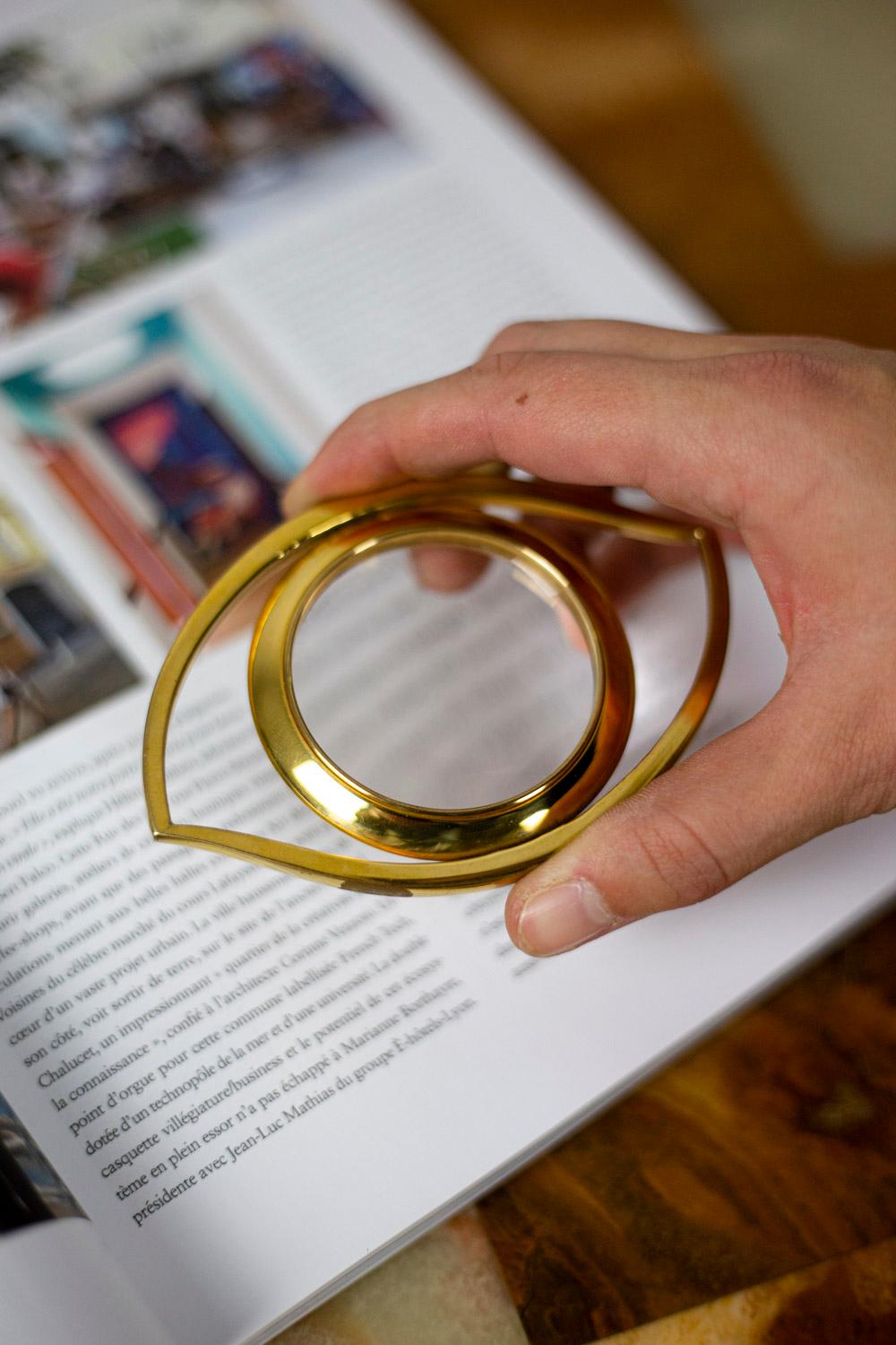 European Maison Hermès, “Eye” Desktop Magnifying Glass in Gilt Brass, 1960s