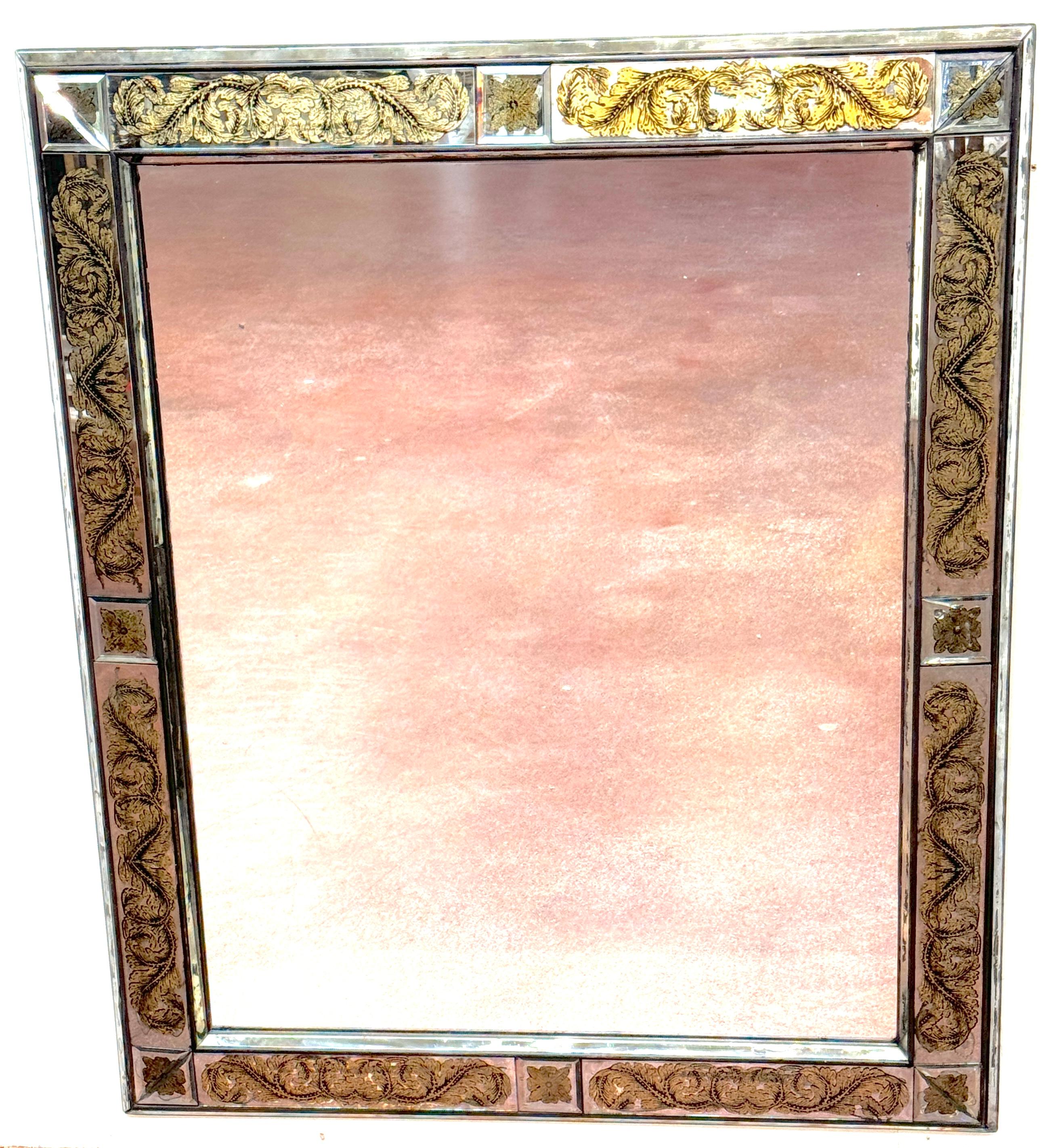 Moderne Maison Jansen (Atrib.) Miroir à bijoux en forme de treillis floral néoclassique doré en vente