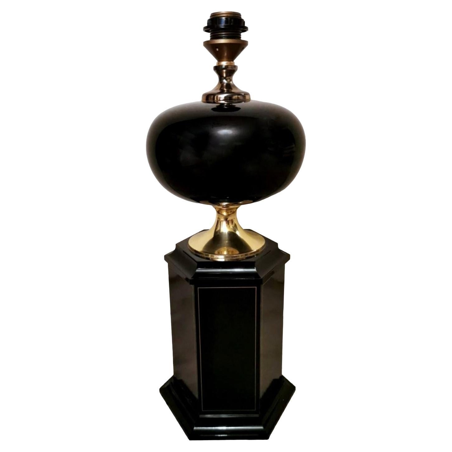 Maison Jansen, zur Verfügung gestellte französische Tischlampe im Hollywood-Regency-Stil
