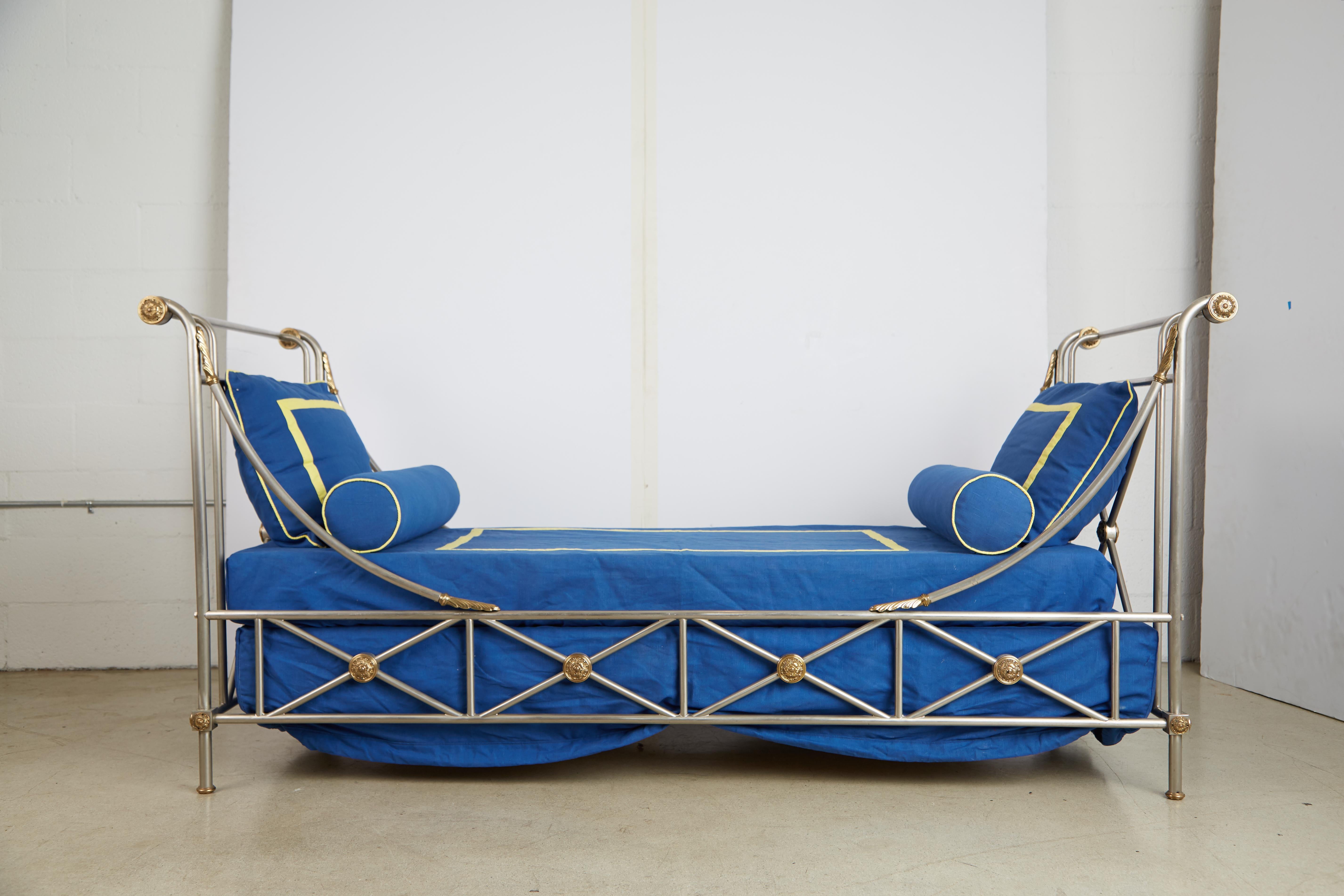 Maison Jansen Brass and Brushed Nickel Neoclassical Daybed, circa 1960s, Italy 14