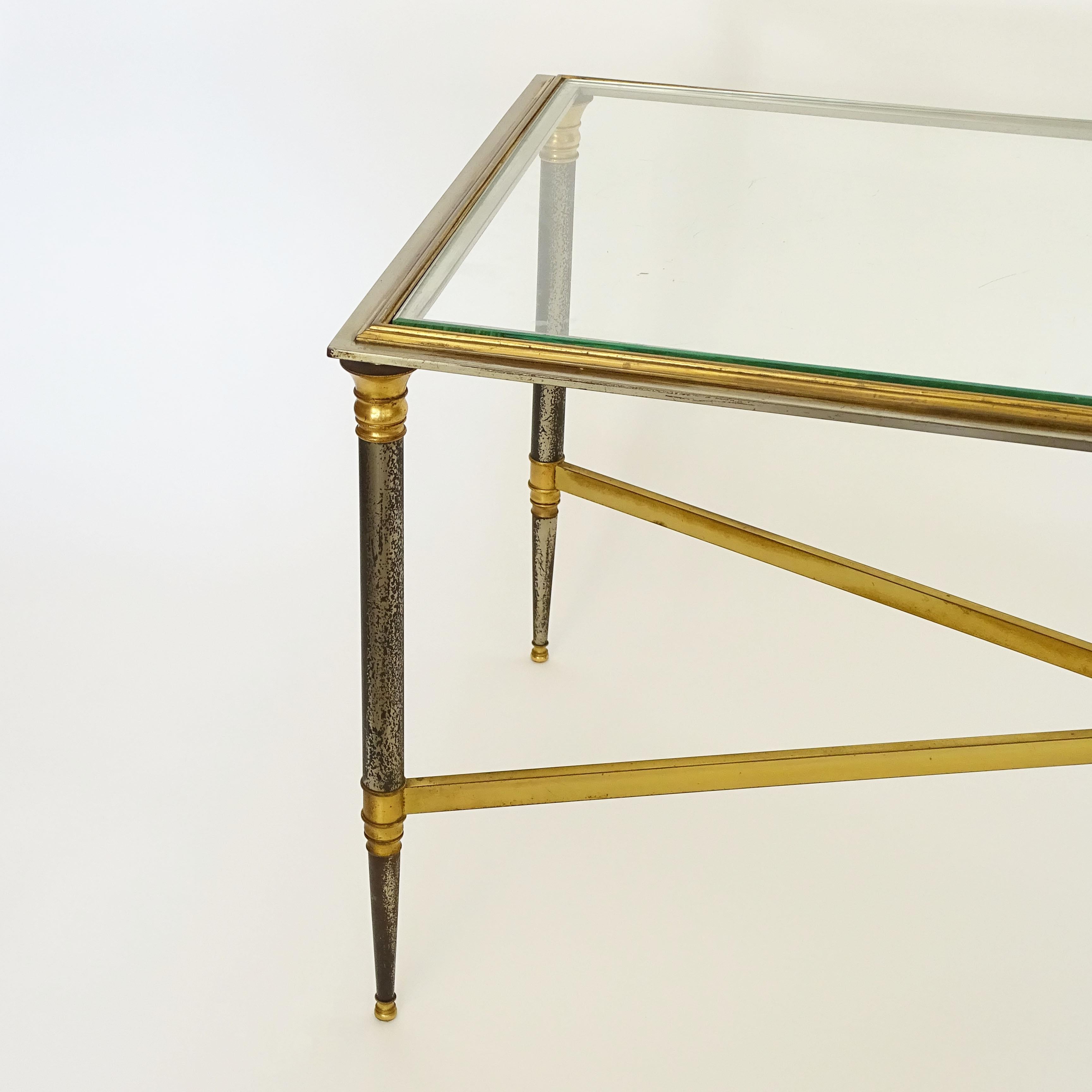 Français Table basse en laiton et nickel de la Maison Jansen, France, années 1970 en vente