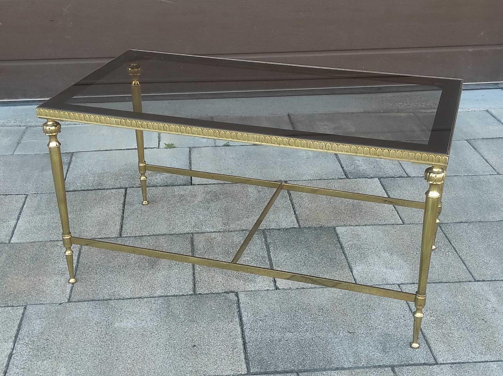Metà XX secolo Tavolino in ottone in stile Maison Jansen anni '50 in vendita