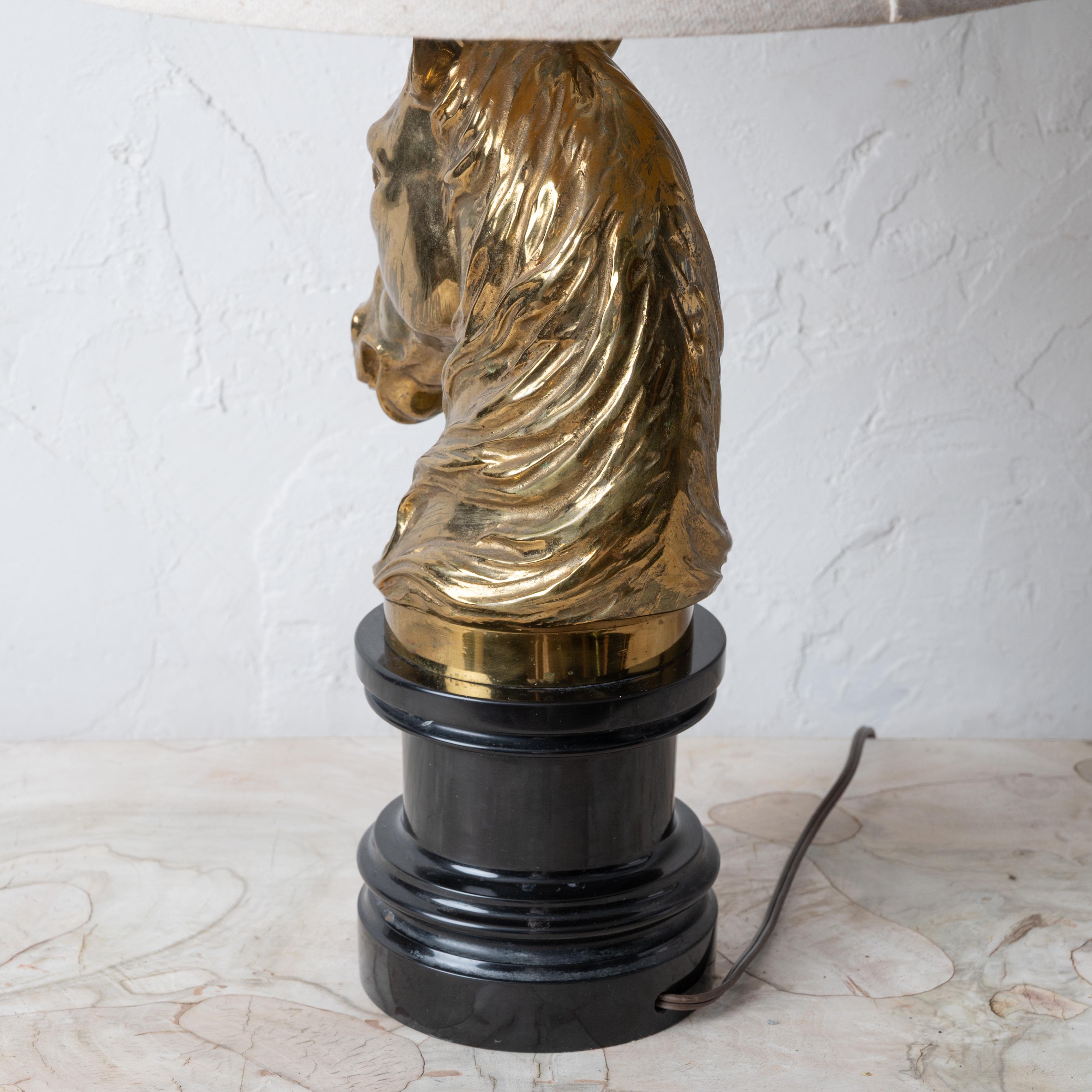 Lampada a testa di cavallo in ottone Maison Jansen, c.1950 in vendita 4