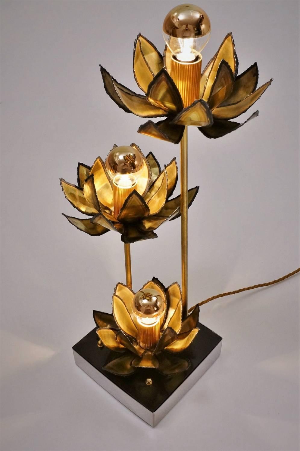 Brutalist Maison Jansen Brass Lamp of Lotus Flowers, circa 1970s, French Maison Charles