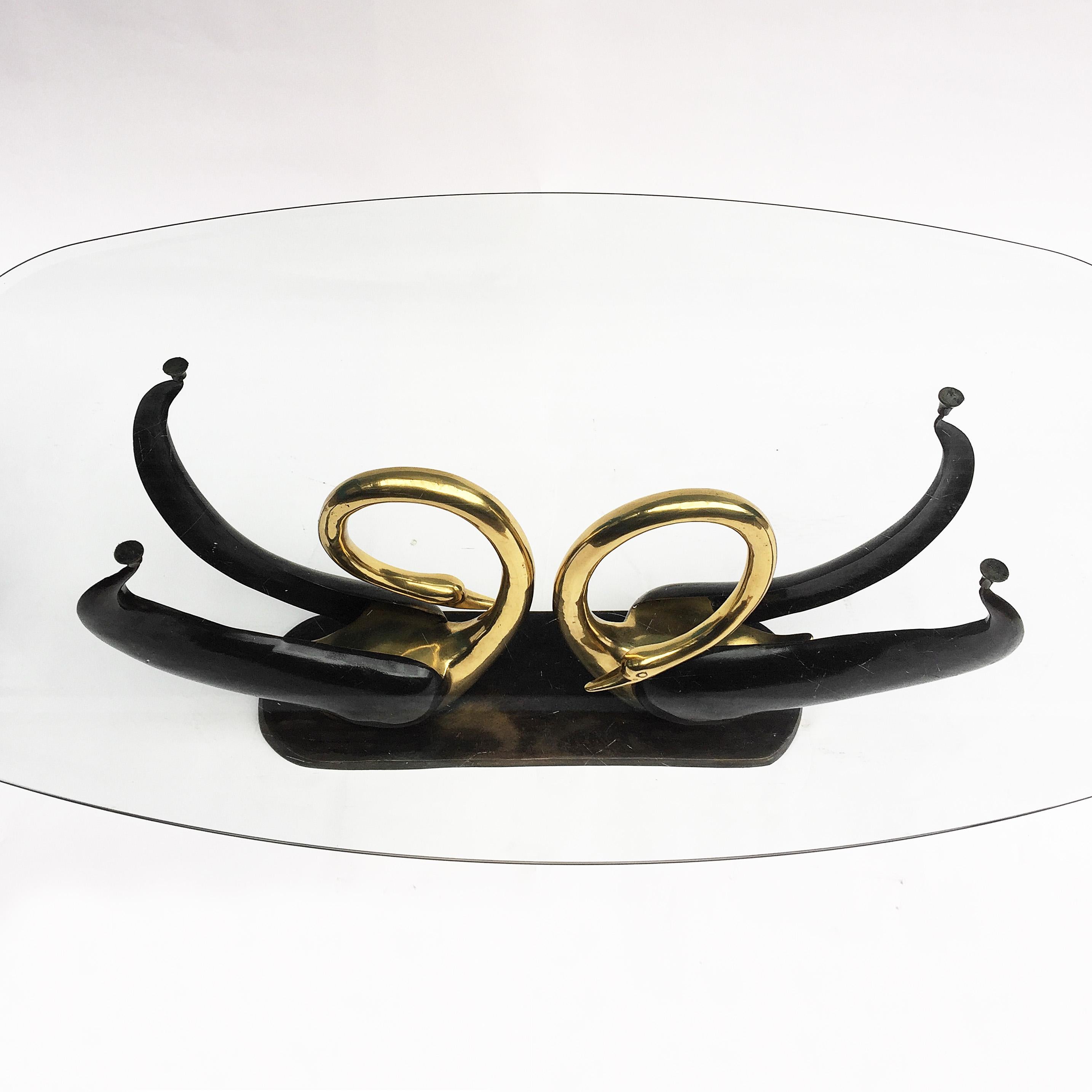 Maison Jansen Brass Love Swans Coffee Table with Beveled Oval Glass Top, 1970s In Good Condition For Sale In London, GB