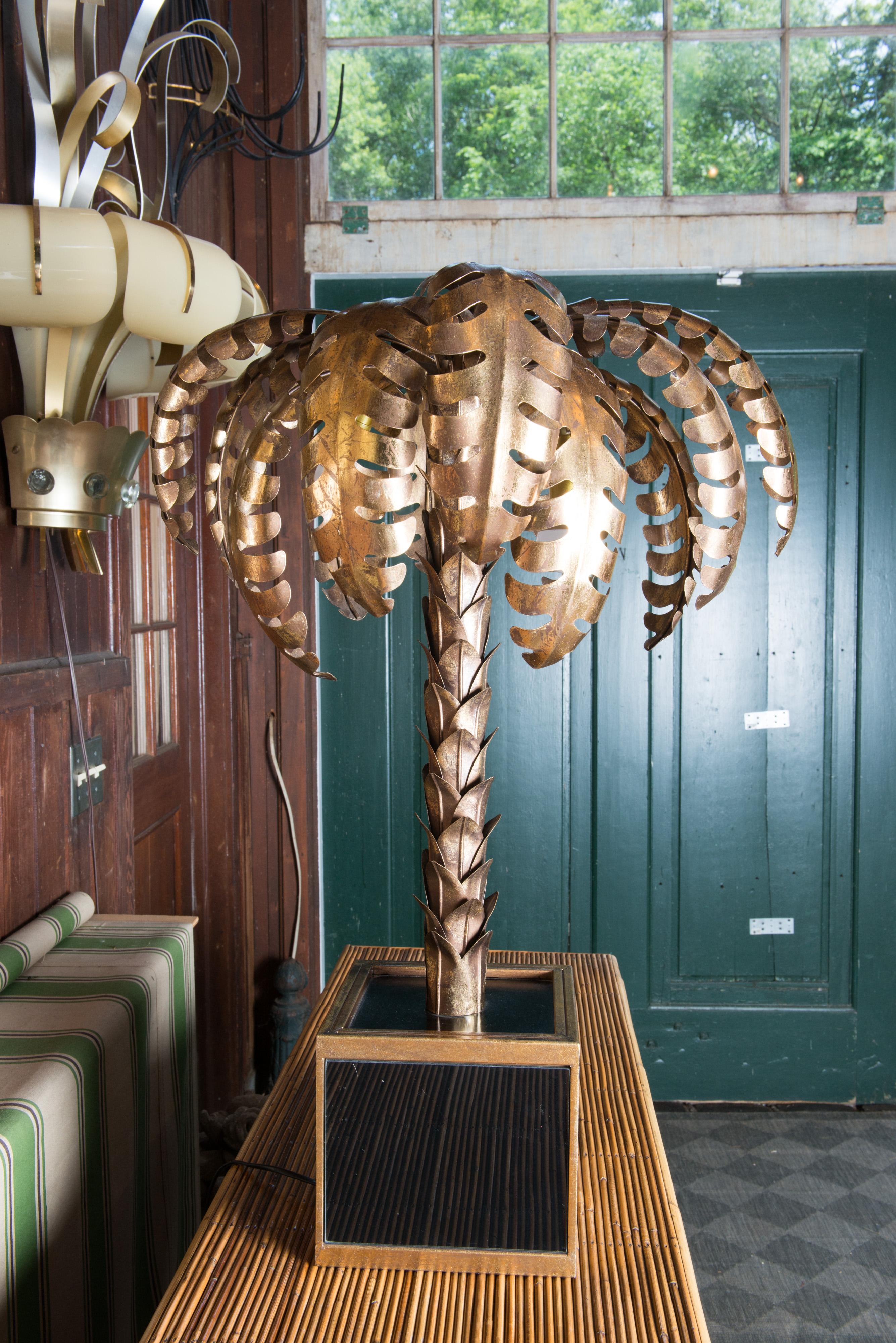 Late 20th Century Maison Jansen Brass Palm Tree Table Lamp For Sale