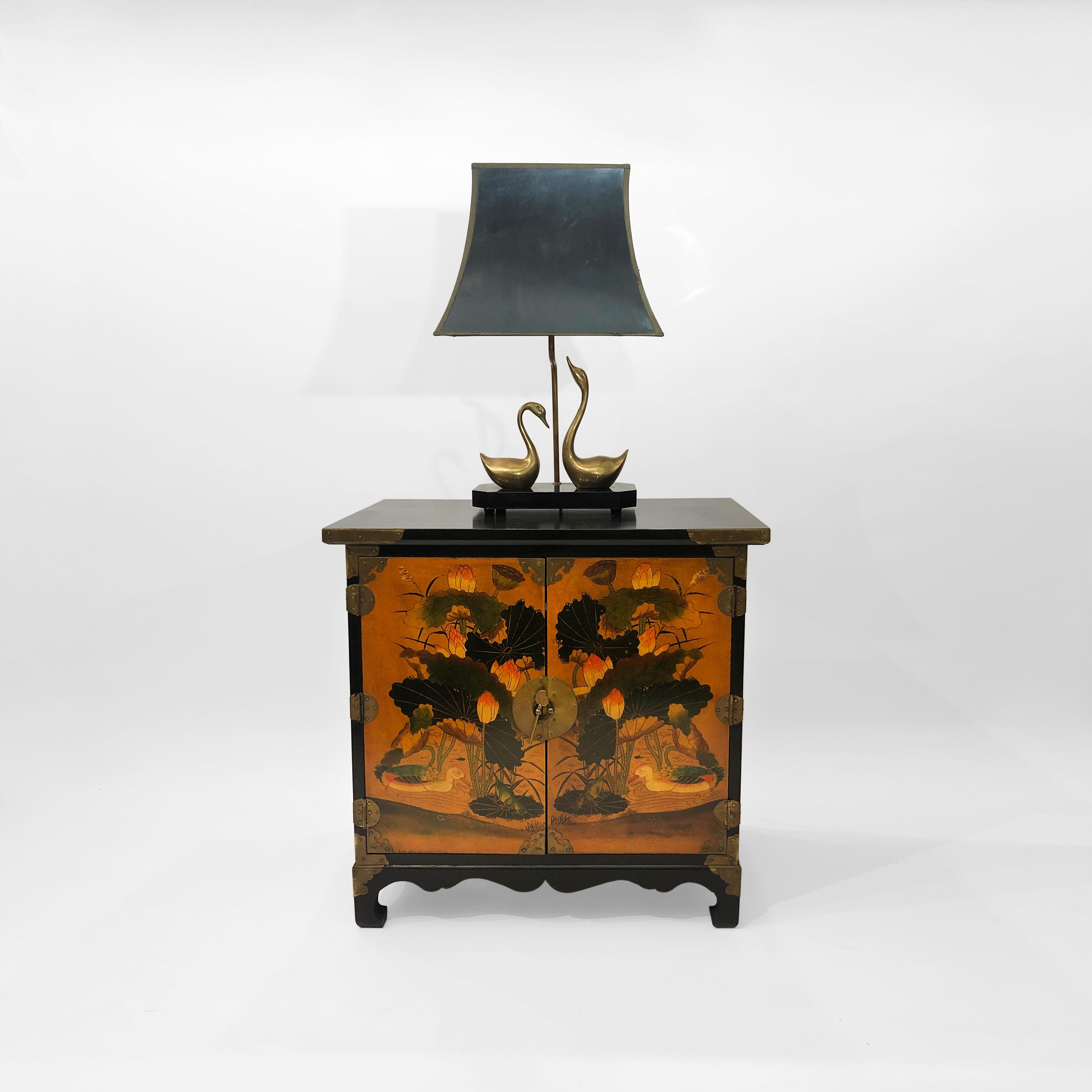French Maison Jansen Brass Swans Table Lamp Hollywood Regency 1970s Chinoiserie ebony For Sale