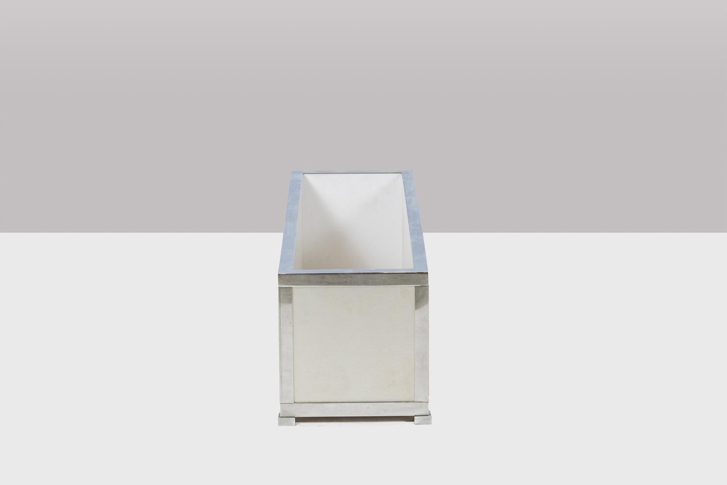 French Maison Jansen. Brushed aluminum and metal planter. 1970s. For Sale
