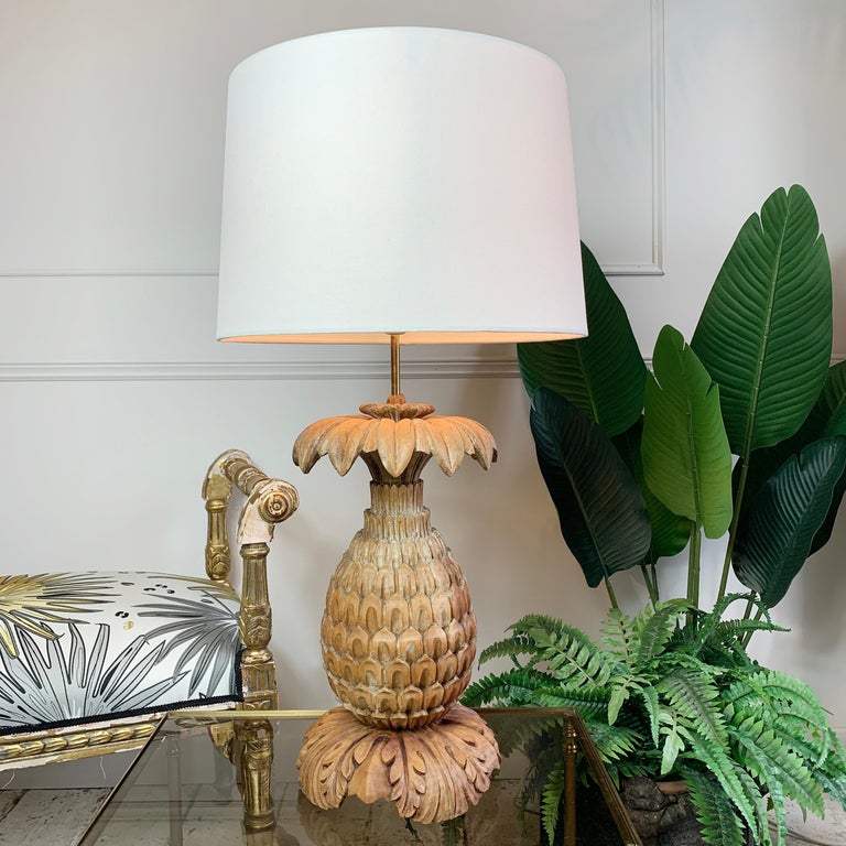 Wooden pineapple lamp 2025