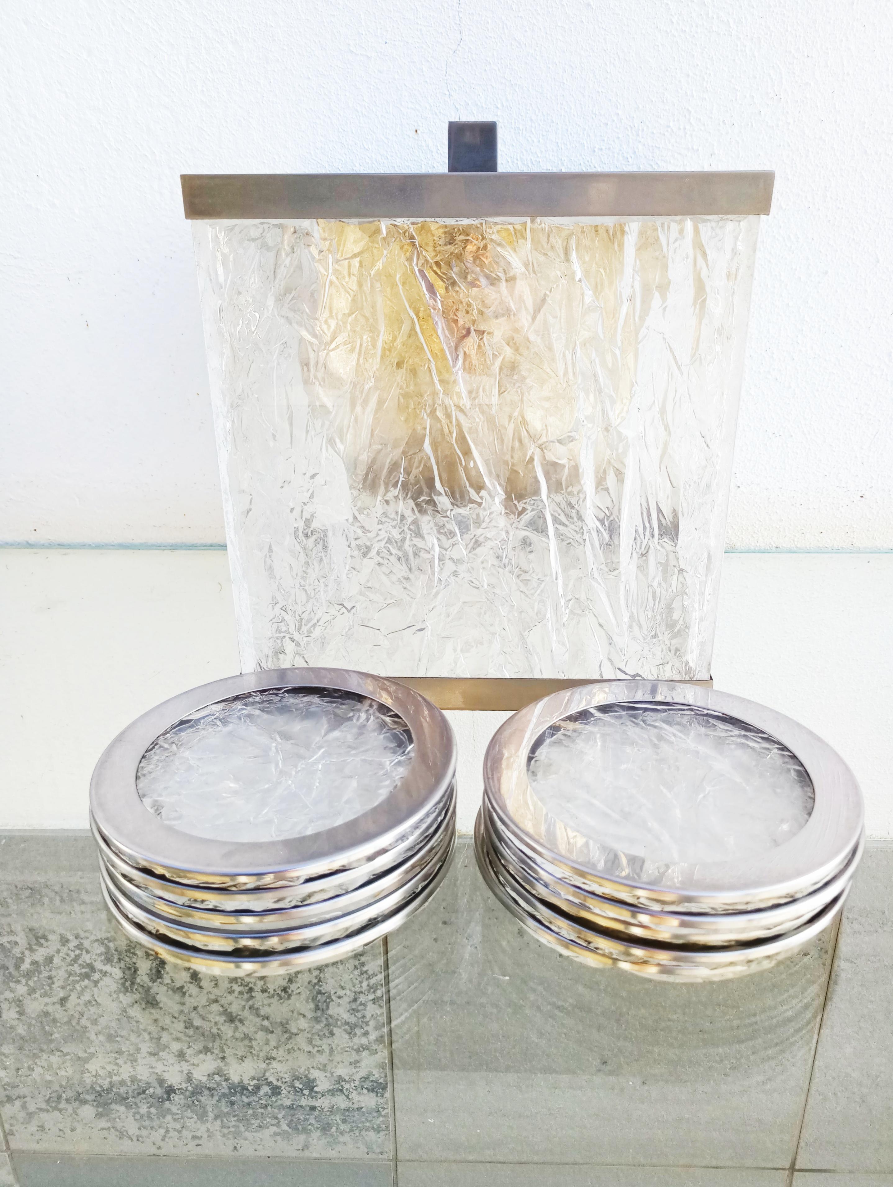 Maison Jansen Cracked Lucite Ice Bucket and Coasters, France, 1970s In Good Condition In L'Escala, ES