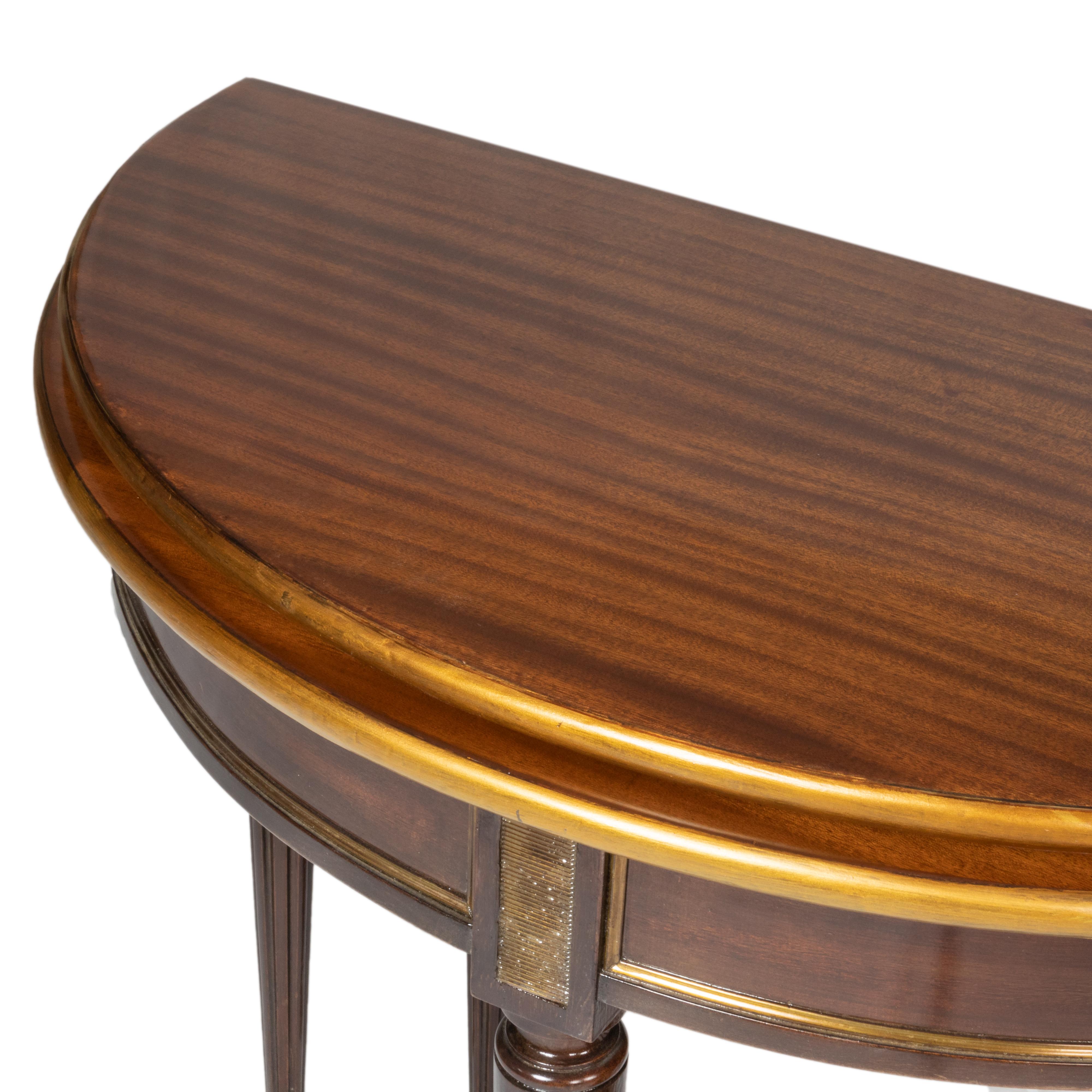 20ième siècle Table de salle à manger de style Directoire de la Maison Jansen, 20e siècle en vente