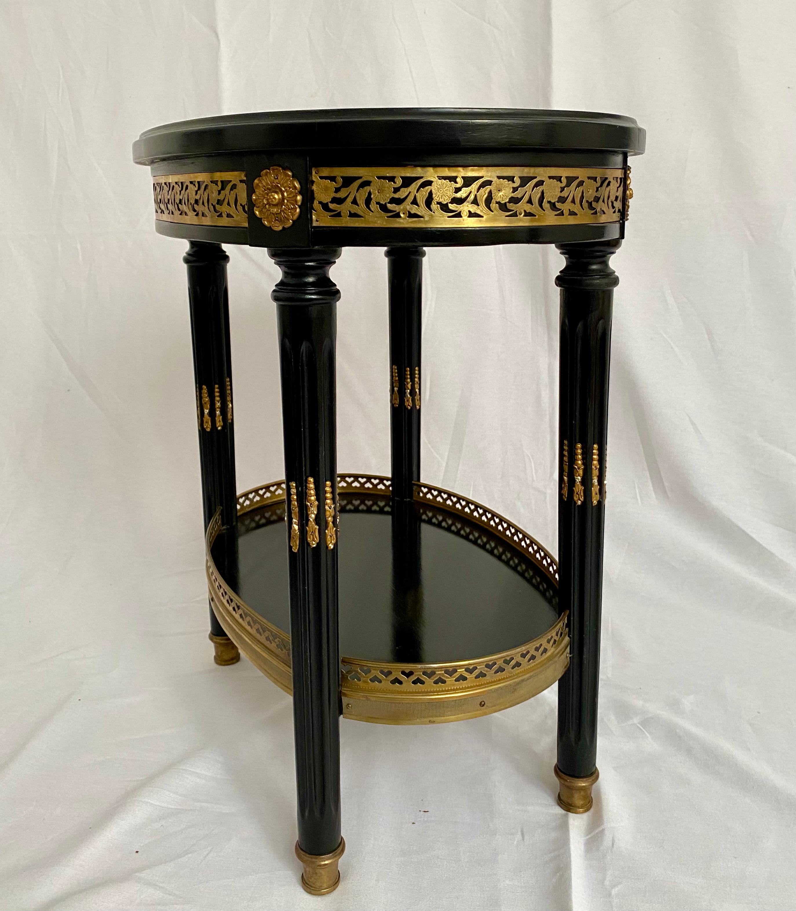Maison Jansen Ebonized Pair of Stamped Side Tables, Hollywood Regency, French In Good Condition For Sale In Montreal, Quebec