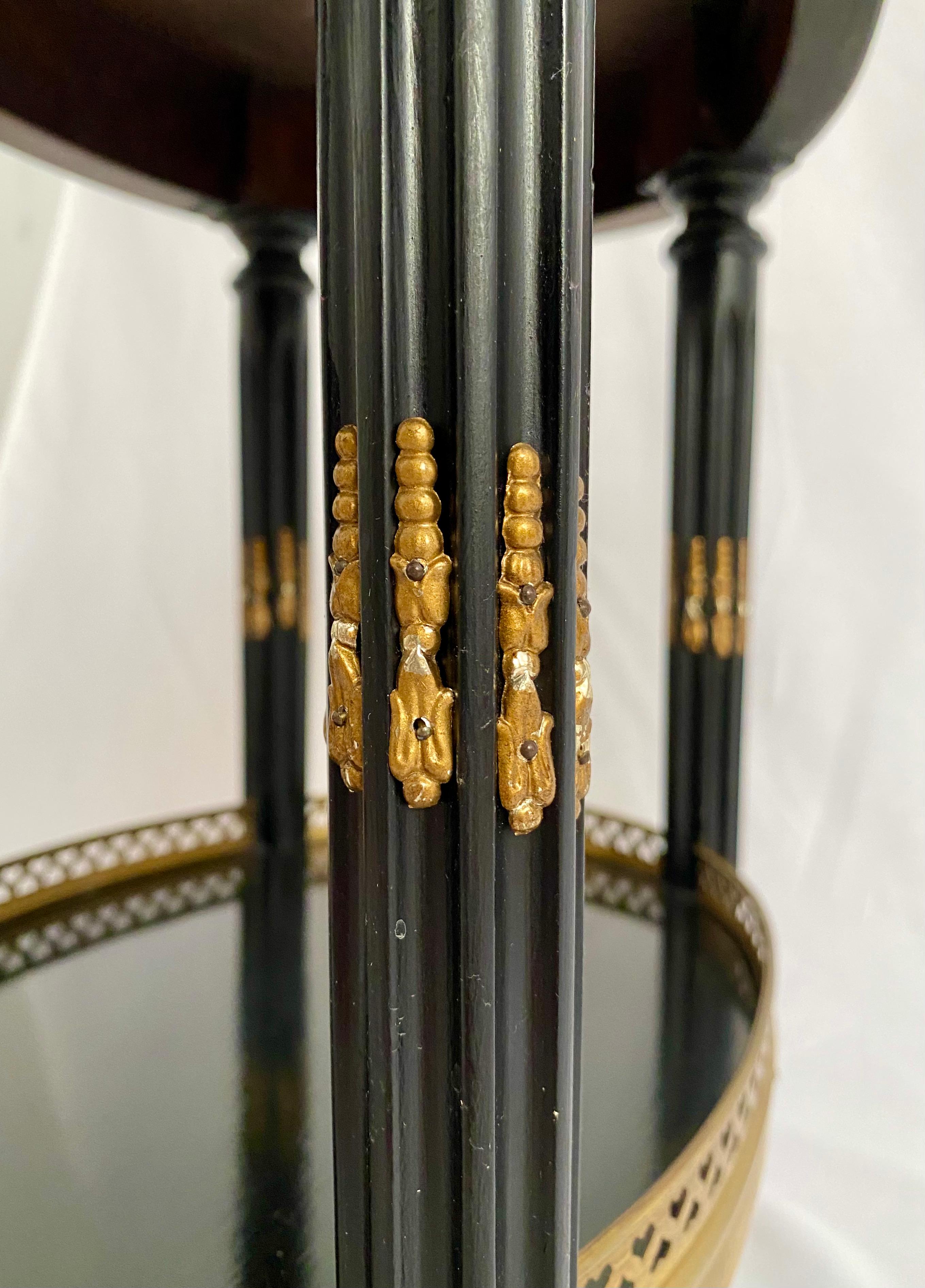 Bois Paire de tables d'appoint en bois d'ébène estampillé de la Maison Jansen, style Hollywood Regency, français en vente