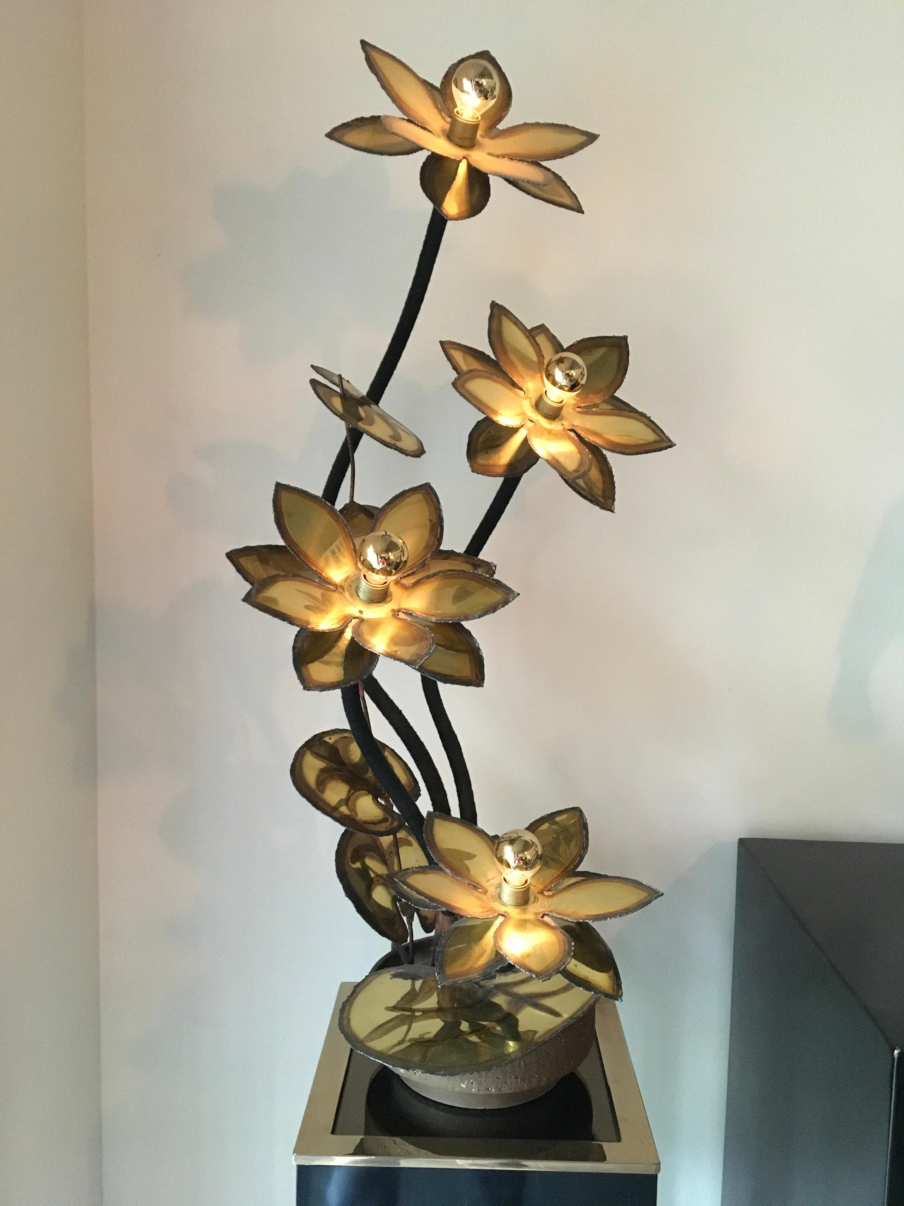 Lampadaire ou lampe de bureau à 4 fleurs Maison Jansen  en vente 12