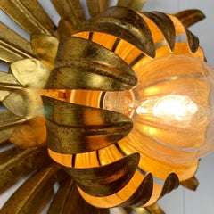 Maison Jansen Gold Flower Flush Light (Lampe à pince)