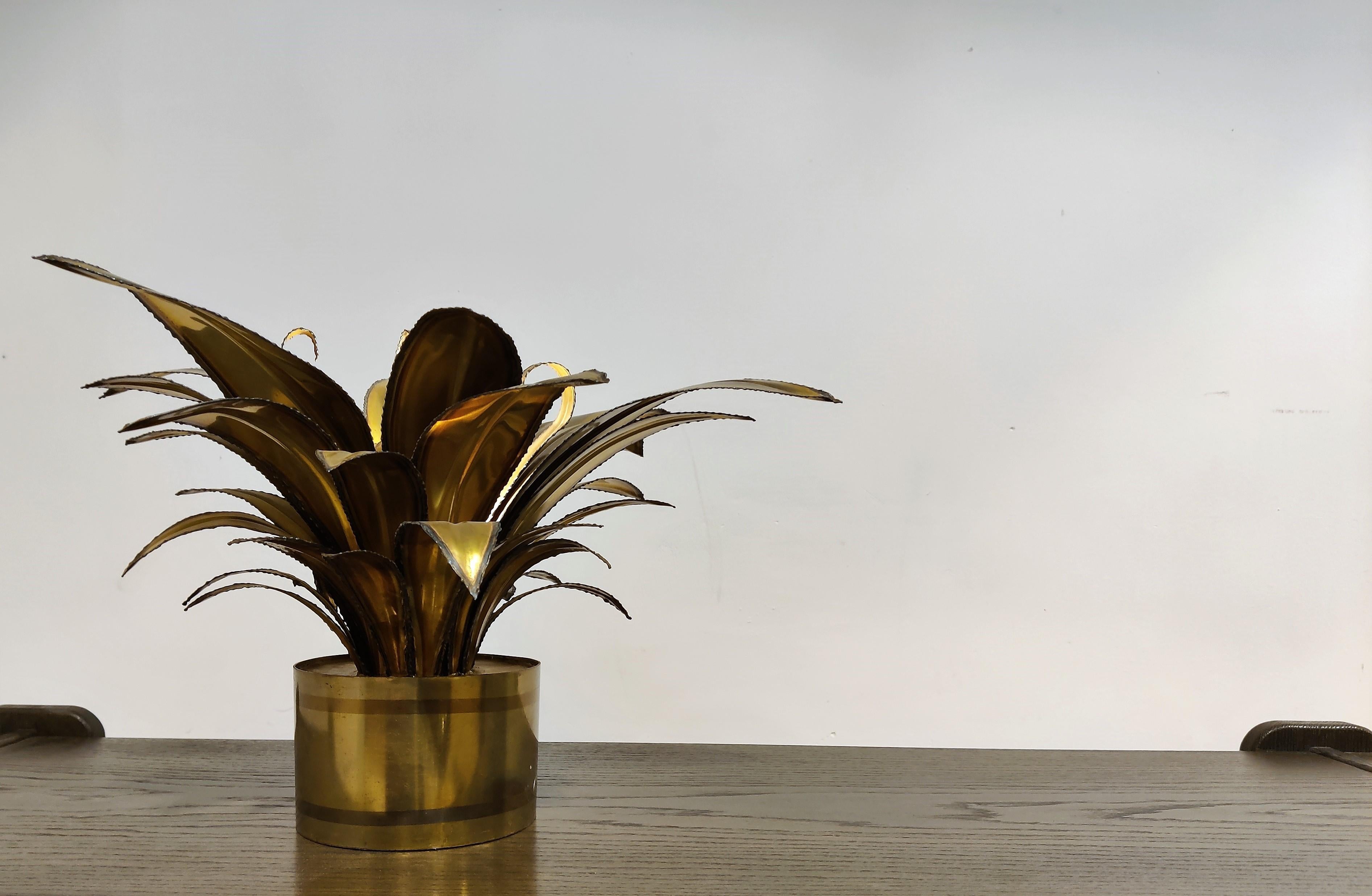 Maison Jansen Flower Table Lamp, 1970s In Good Condition For Sale In HEVERLEE, BE