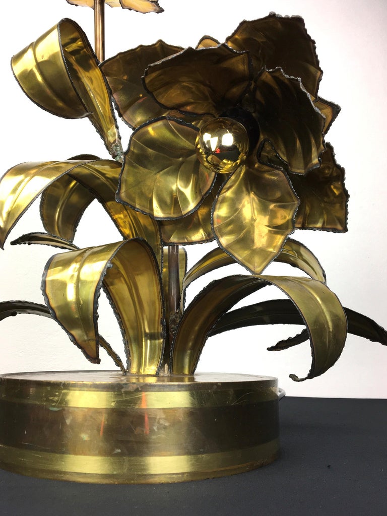Maison Jansen Flower Table Lamp, 1970s, France In Good Condition For Sale In Antwerp, BE