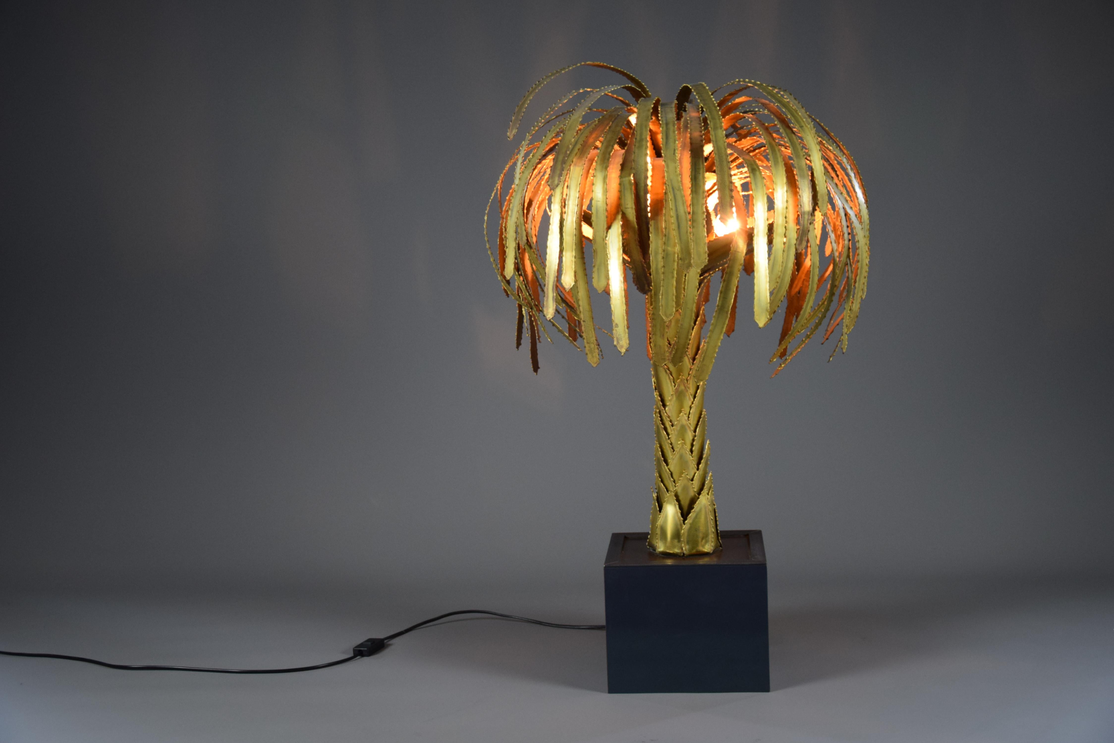 Maison Jansen French Hollywood Regency Brass Palm Tree Table Lamp In Good Condition In Weesp, NL