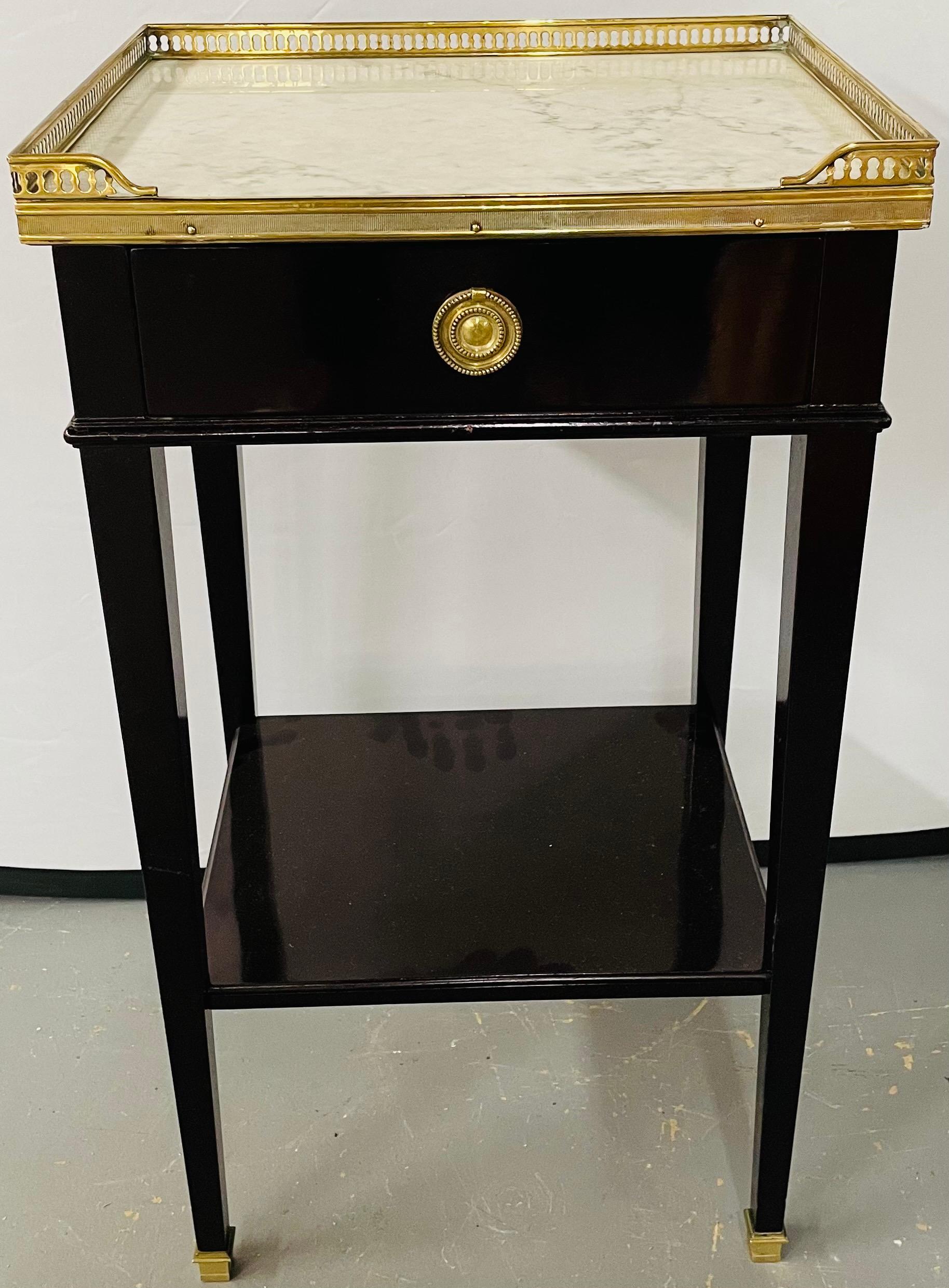 Maison Jansen French Modern Neoclassical Side Table or Nightstand, a Pair In Good Condition In Plainview, NY