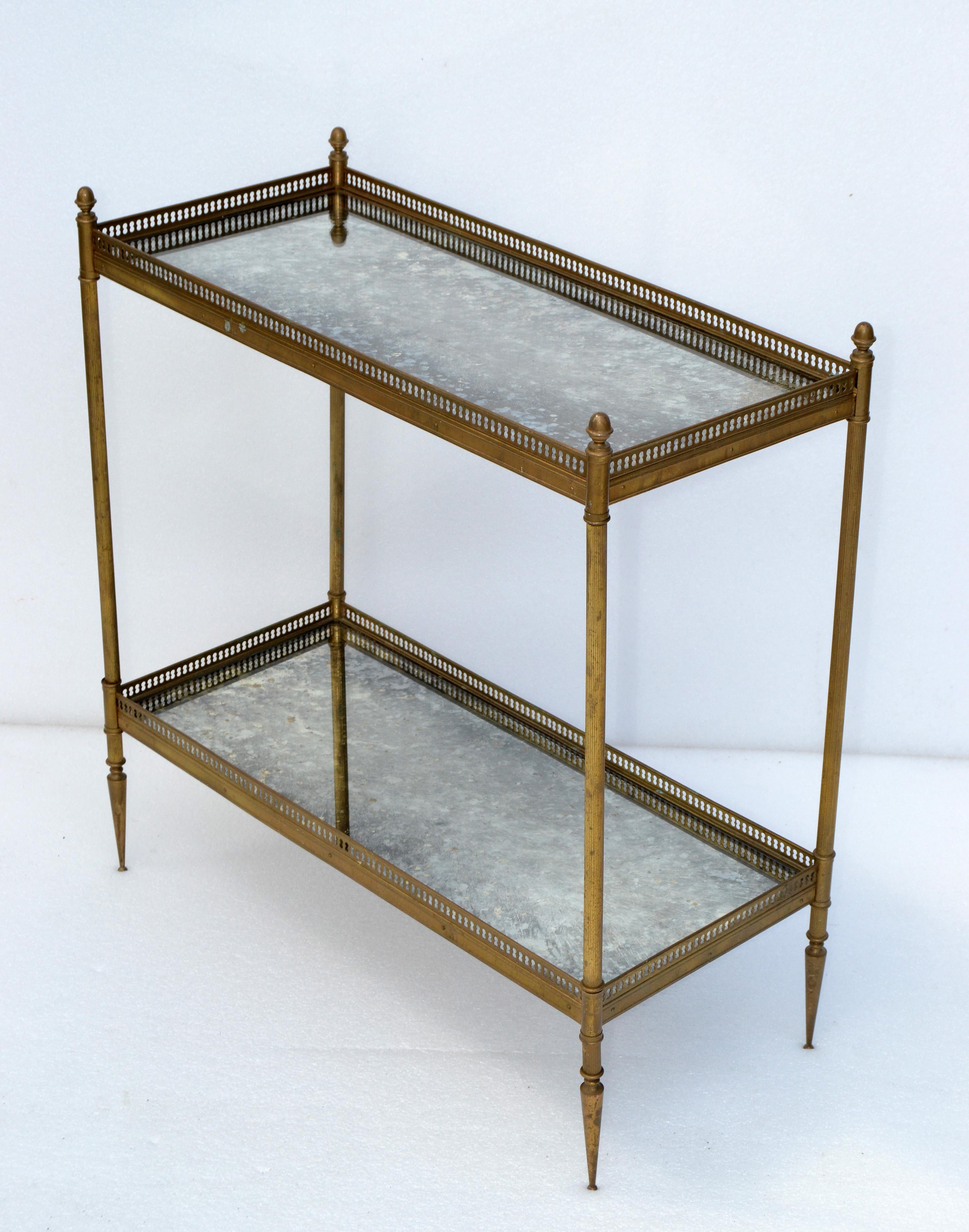 Maison Jansen French Neoclassical Brass & Cloudy Mirrored Glass Side Table, 1950 In Good Condition In Miami, FL