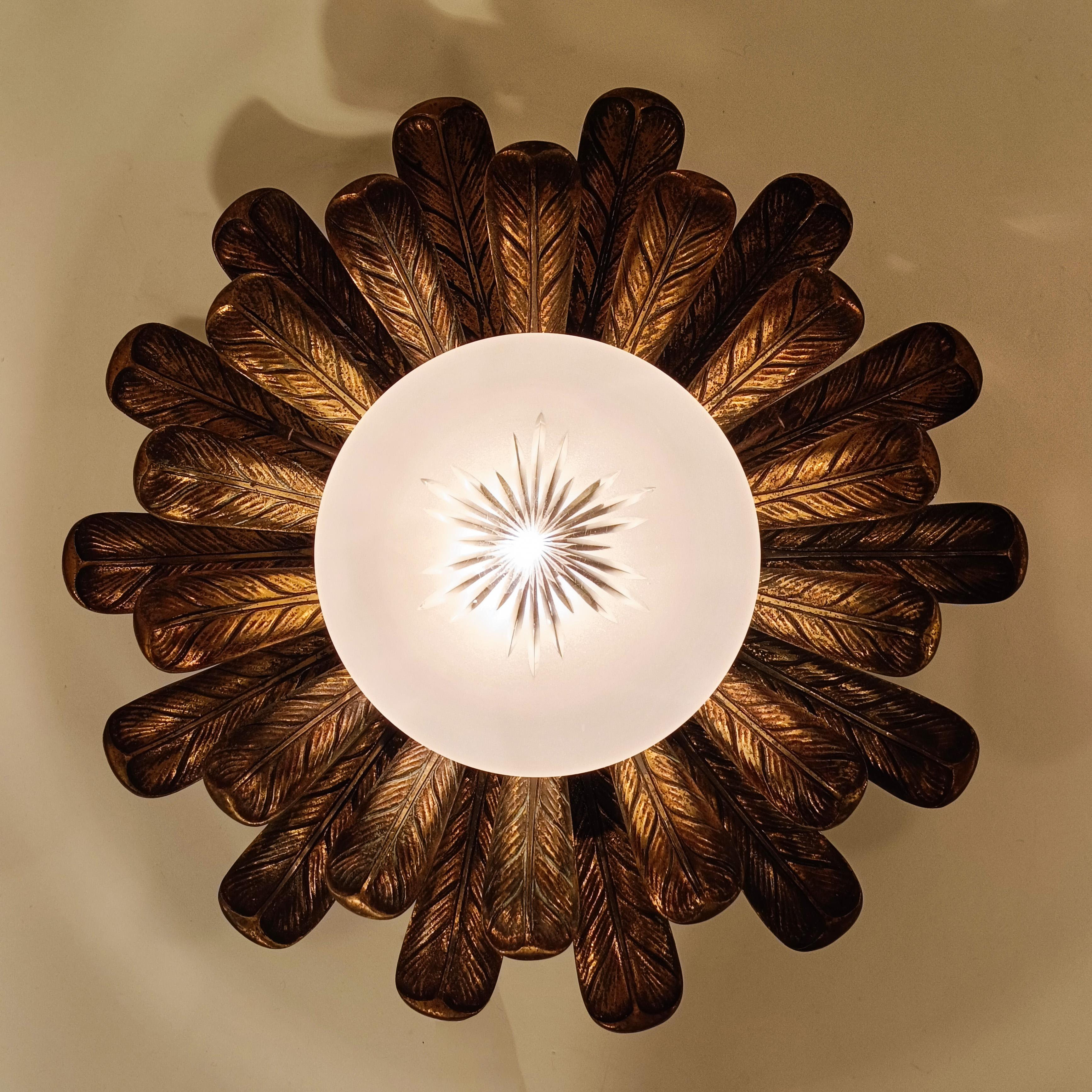 Maison Jansen. Gilded bronze flush mount with palm tree leaves, France, 1950s For Sale 2