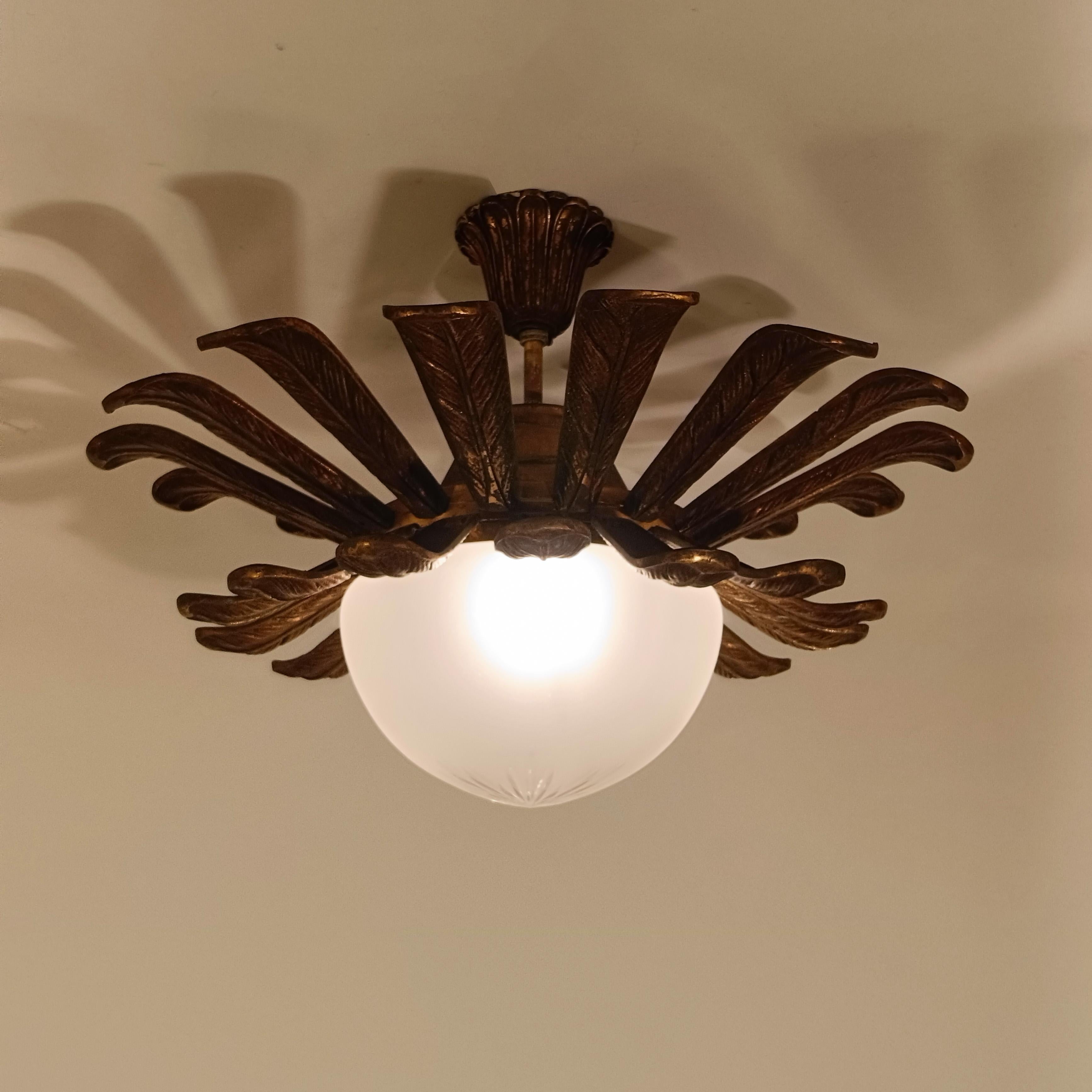 Maison Jansen. Gilded bronze flush mount with palm tree leaves, France, 1950s For Sale 1