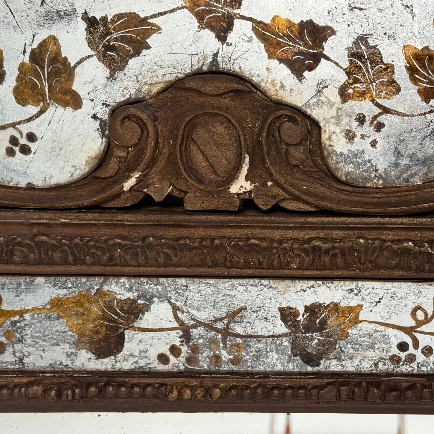 Maison Jansen, Hollywood Regency, miroir mural églomisé, gesso, verre gravé en vente 4