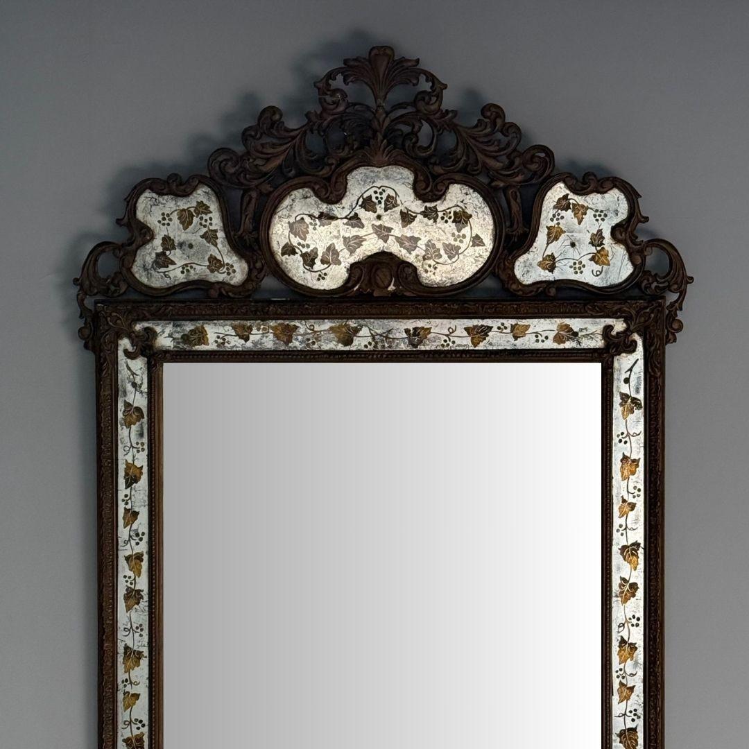 Français Maison Jansen, Hollywood Regency, miroir mural églomisé, gesso, verre gravé en vente