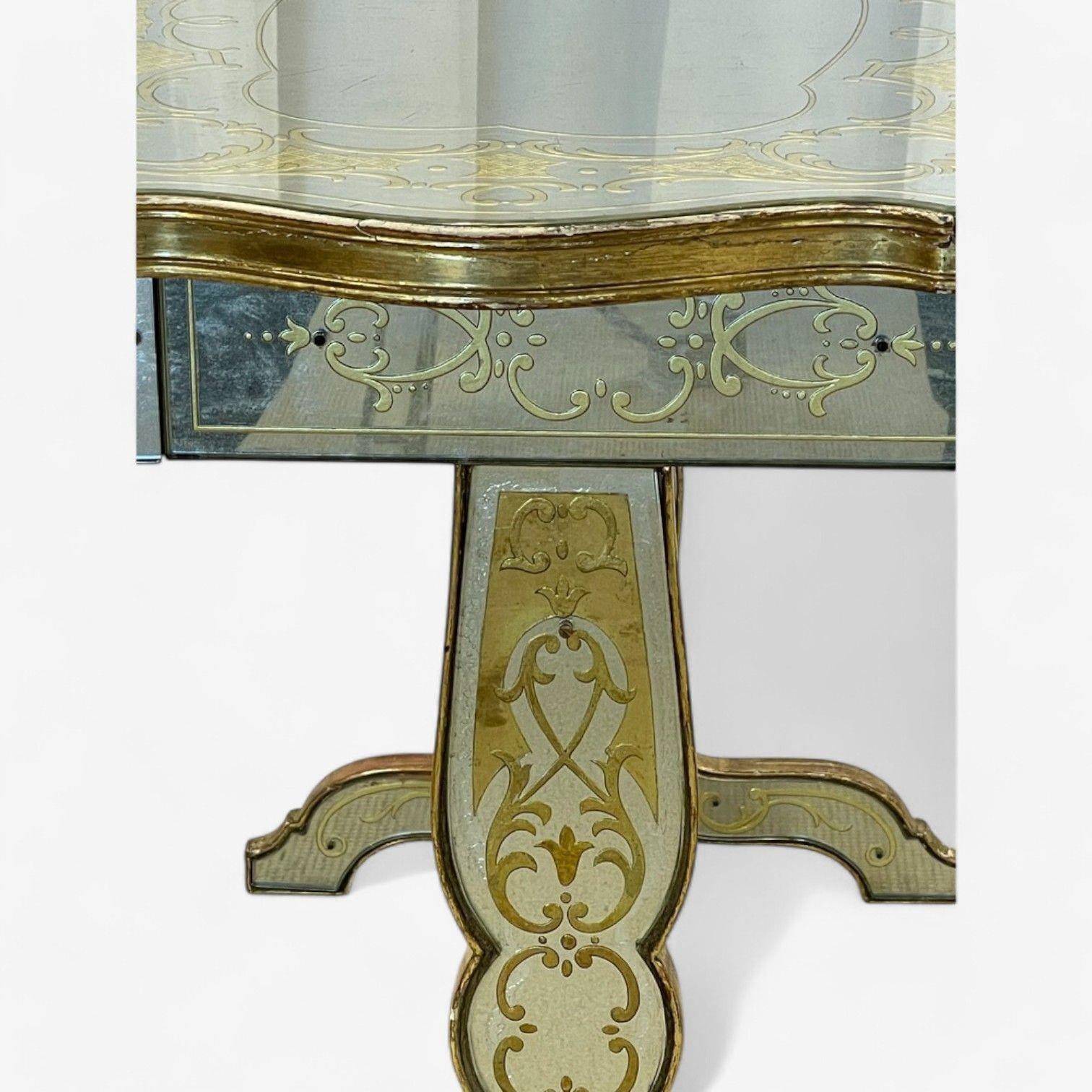 Verre Maison Jansen, Hollywood Regency, Vanité, verre églomisé, feuille d'argent, 20e C. en vente