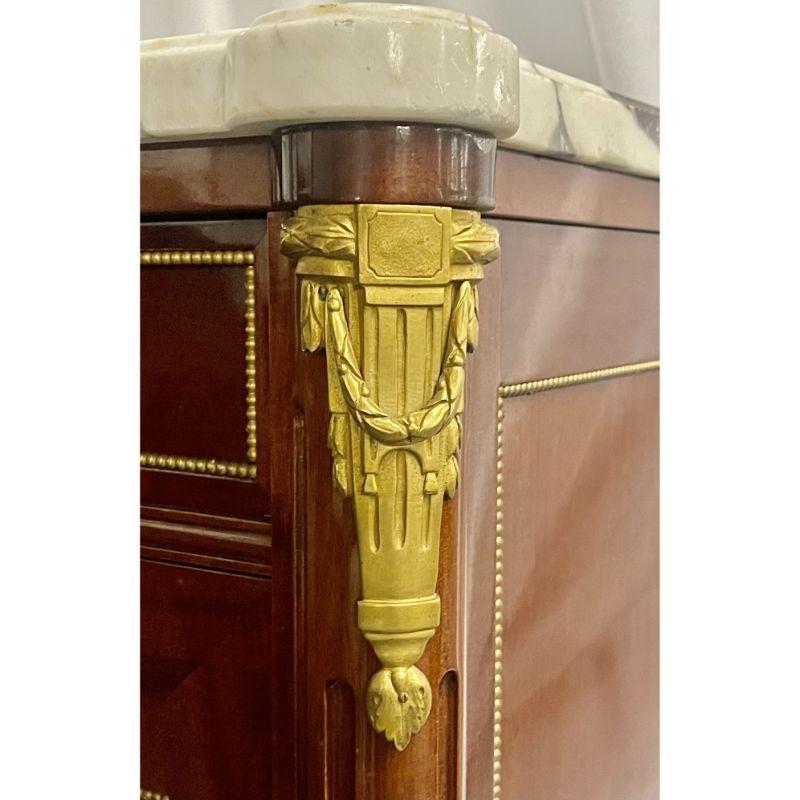 Credenza, mobile, credenza in stile Luigi XVI della Maison Jansen, bronzo, piano in marmo in vendita 11