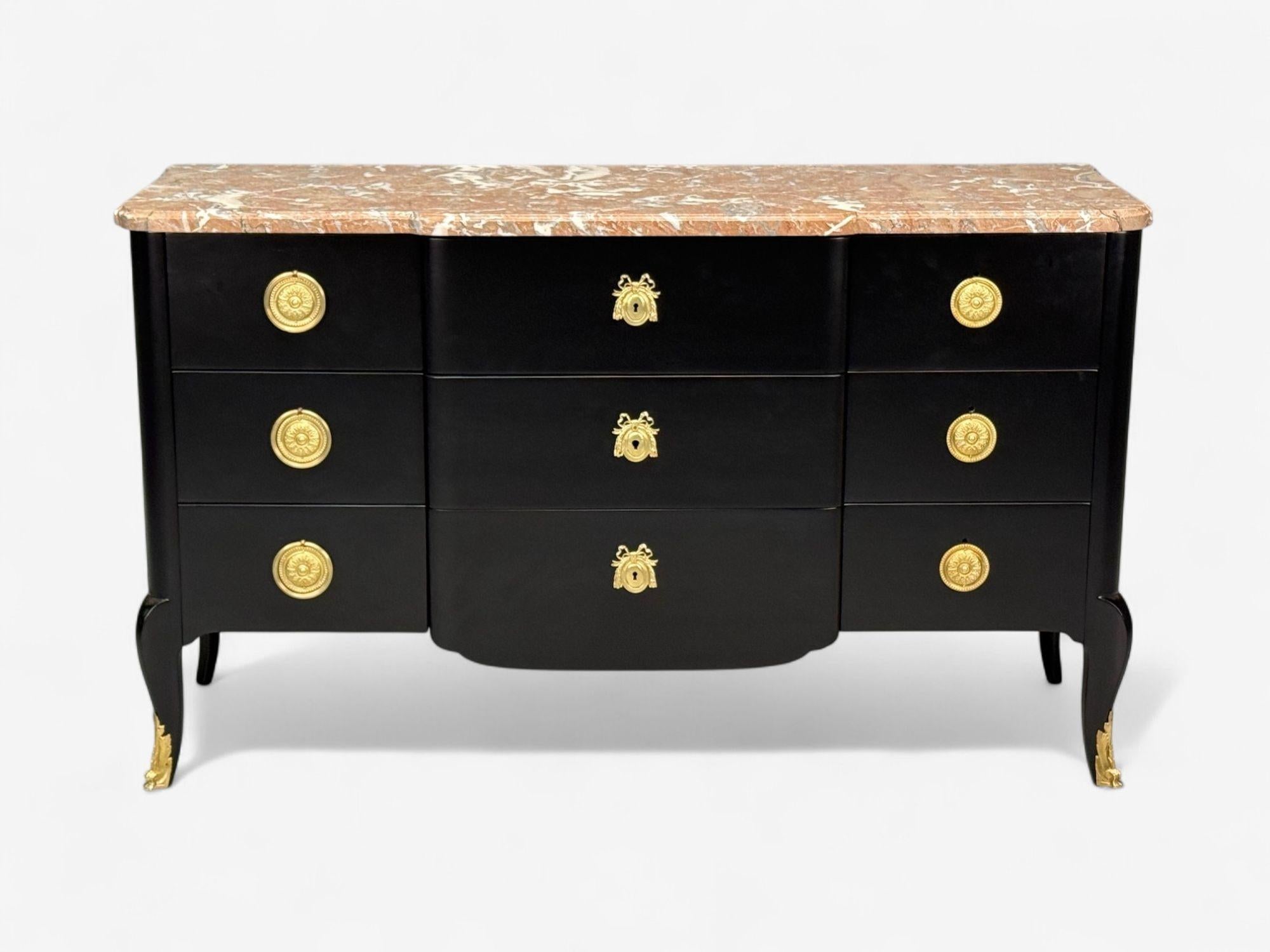 Maison Jansen, Mahagoni, Bronze, Marmor, ebonisierte Kommode, Frankreich, 1940er Jahre (Hollywood Regency) im Angebot