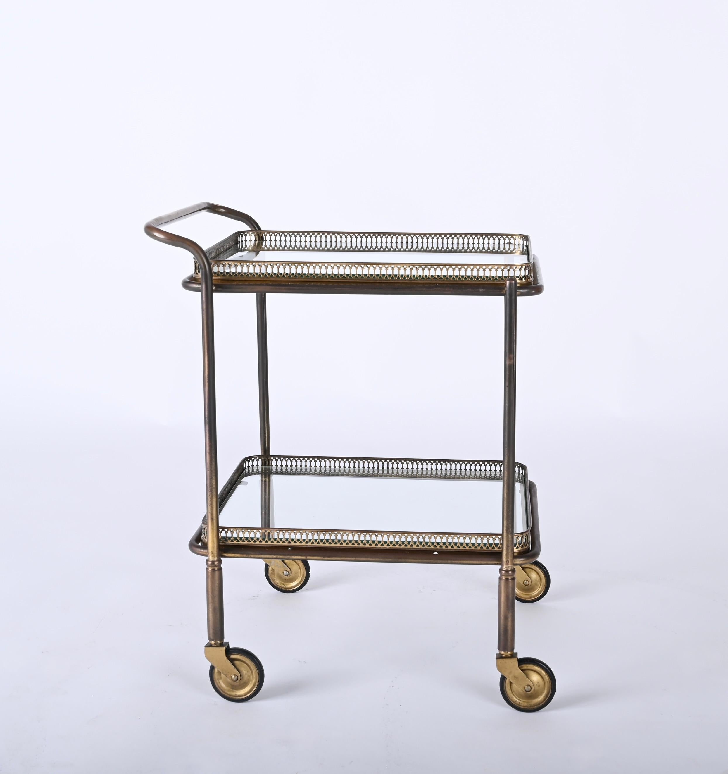 Maison Jansen Midcentury Brass and Crystal French Serving Bar Cart, 1950s 11