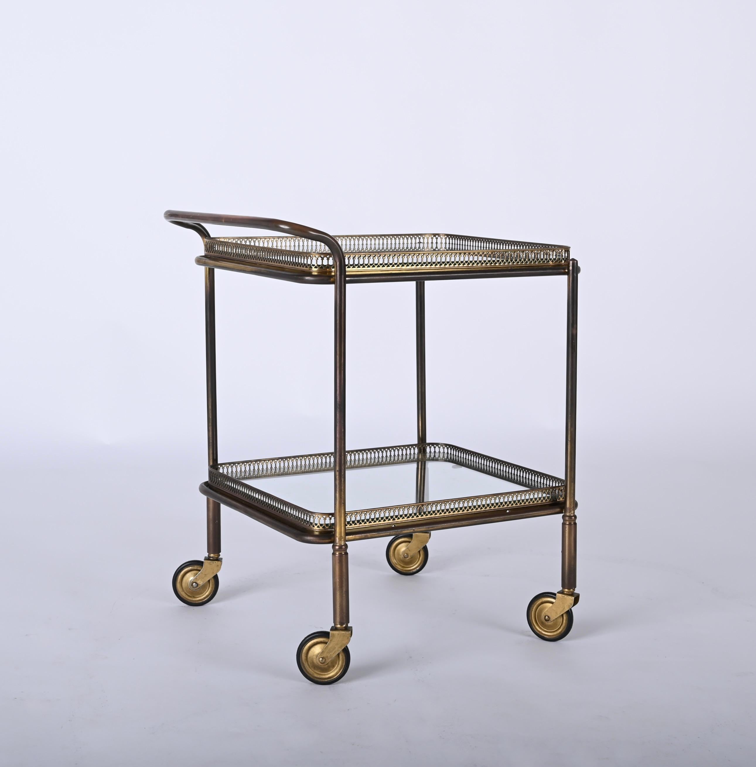 Mid-Century Modern Maison Jansen Midcentury Brass and Crystal French Serving Bar Cart, 1950s