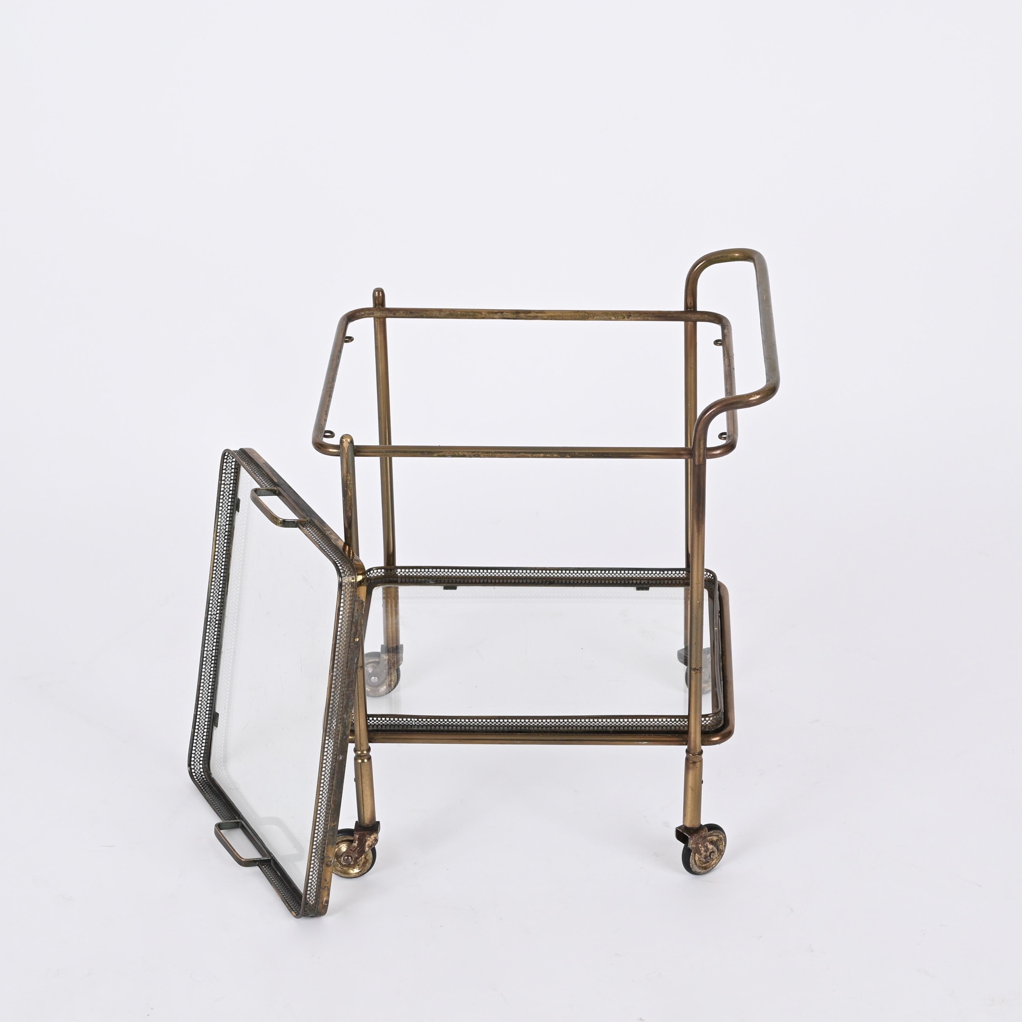 Maison Jansen Midcentury Brass and Crystal French Serving Bar Cart, 1950s In Good Condition For Sale In Roma, IT