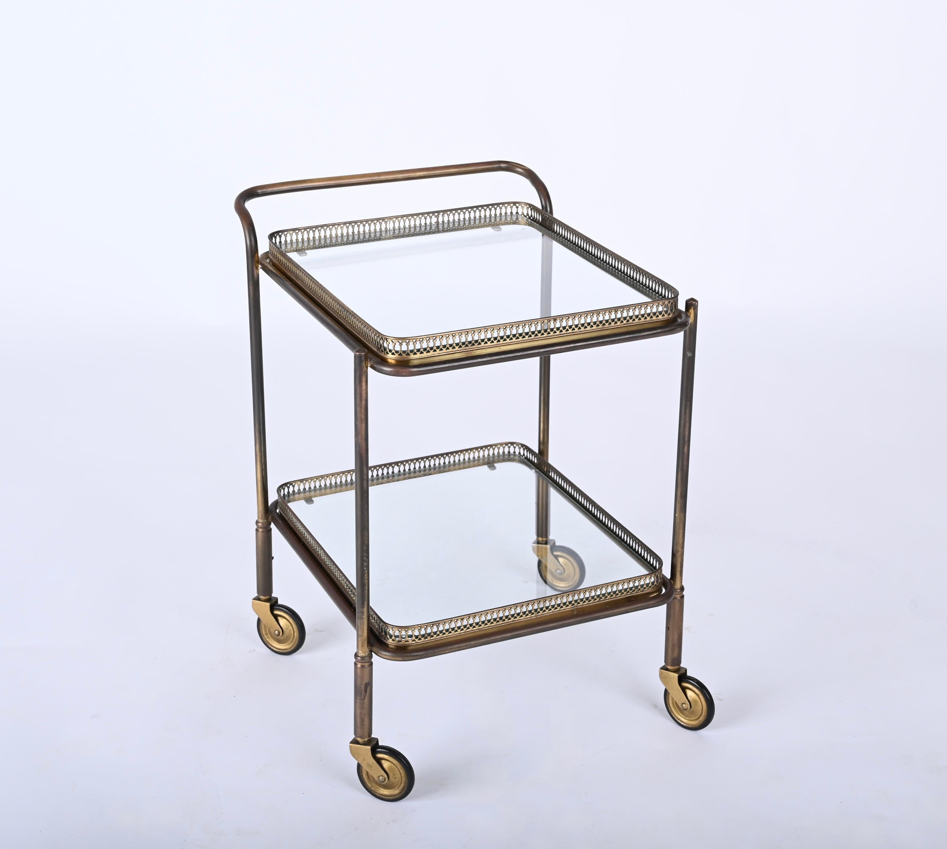 Maison Jansen Midcentury Brass and Crystal French Serving Bar Cart, 1950s 5