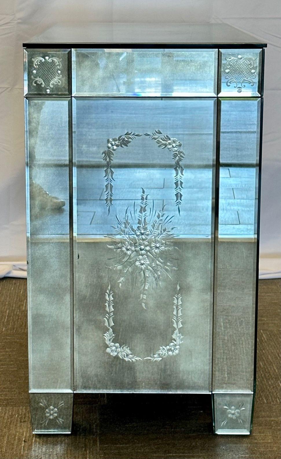 Maison Jansen Mirrored Cabinet, Commode, Verre Eglomise, Mid Century Modern For Sale 5