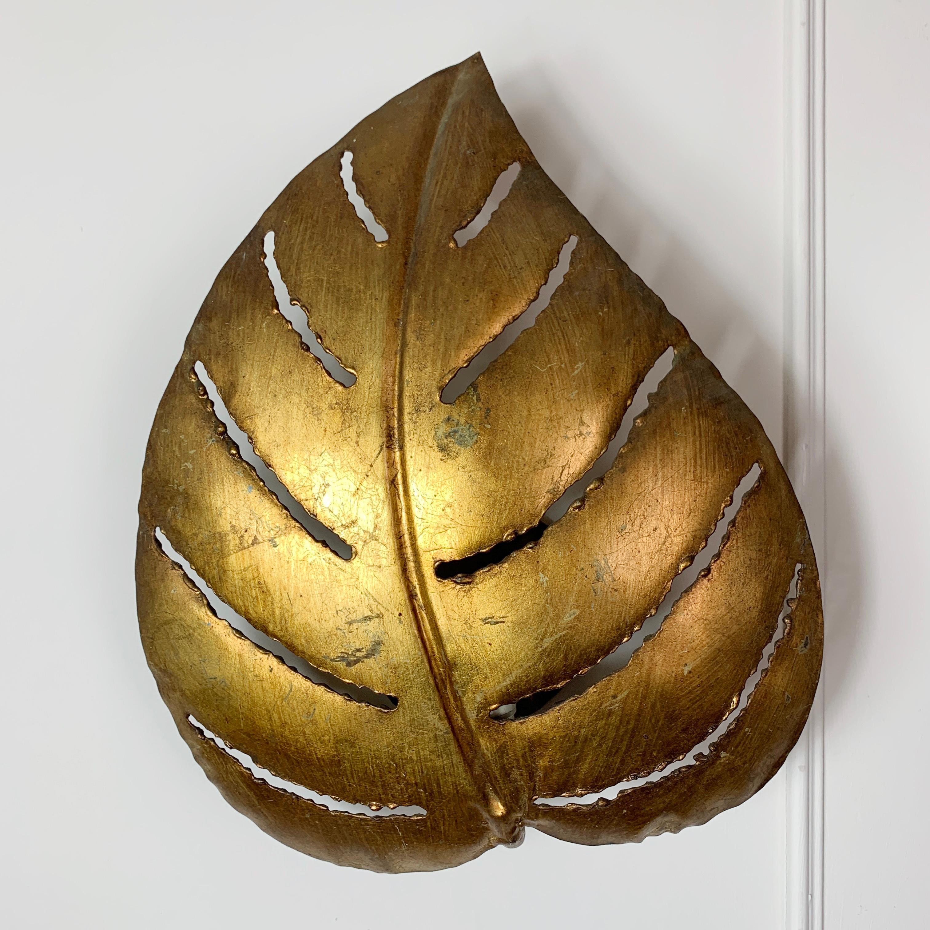 Maison Jansen Monstera Apliques de oro de una hoja años 70 Moderno de mediados de siglo en venta