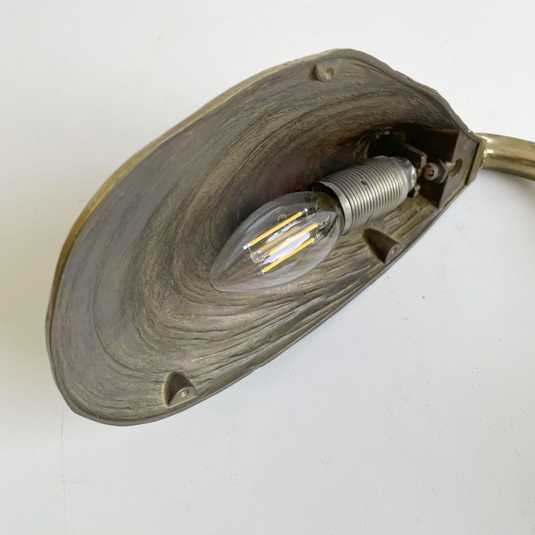 Lampe de bureau en coquille de moule de la Maison Jansen, France, 1970 en vente 4