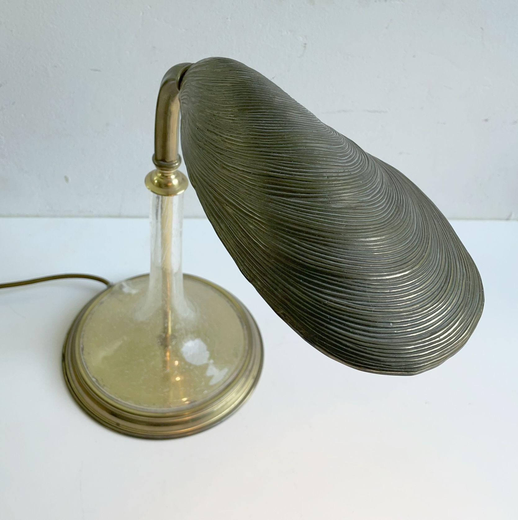 Français Lampe de bureau en coquille de moule de la Maison Jansen, France, 1970 en vente