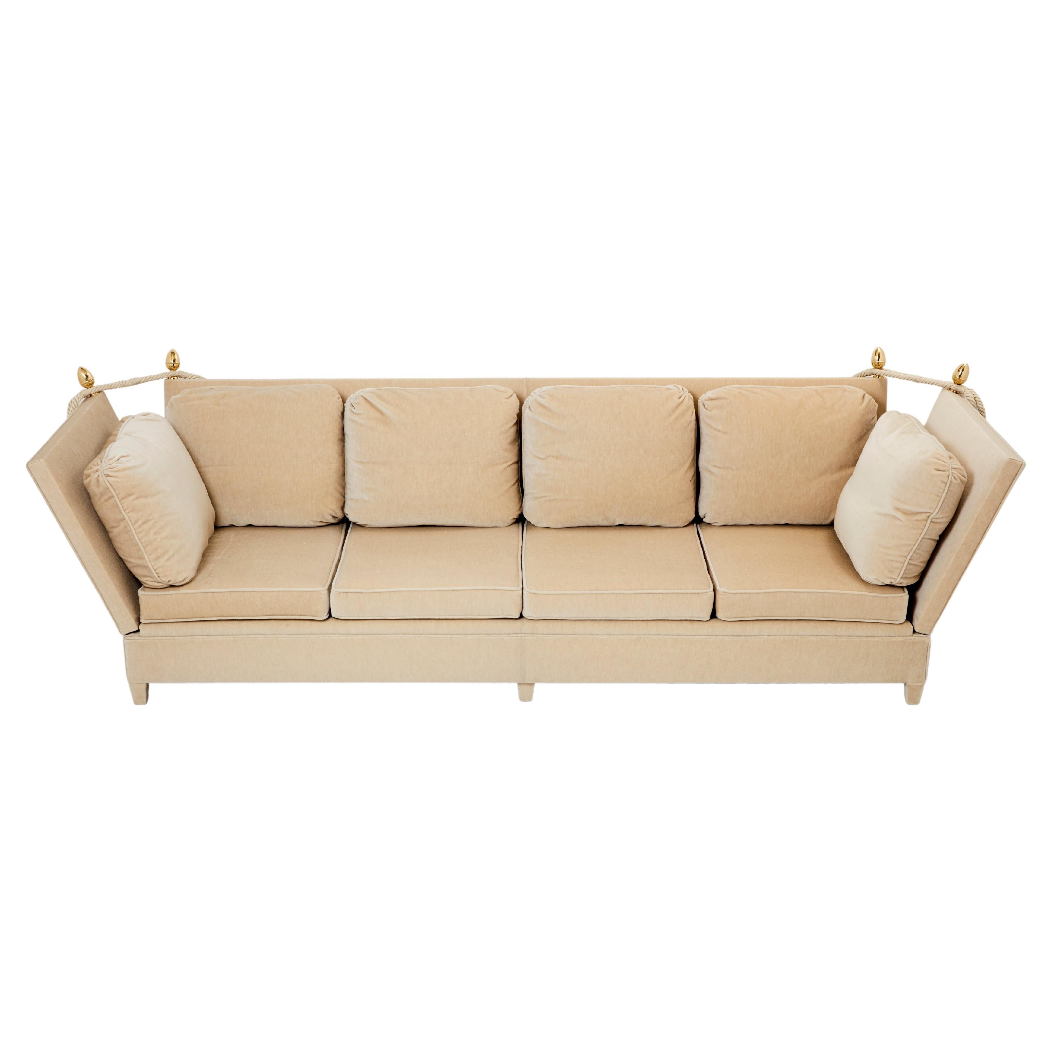 Maison Jansen canapé néoclassique 4 Seater en velours de mohair 1970 en vente