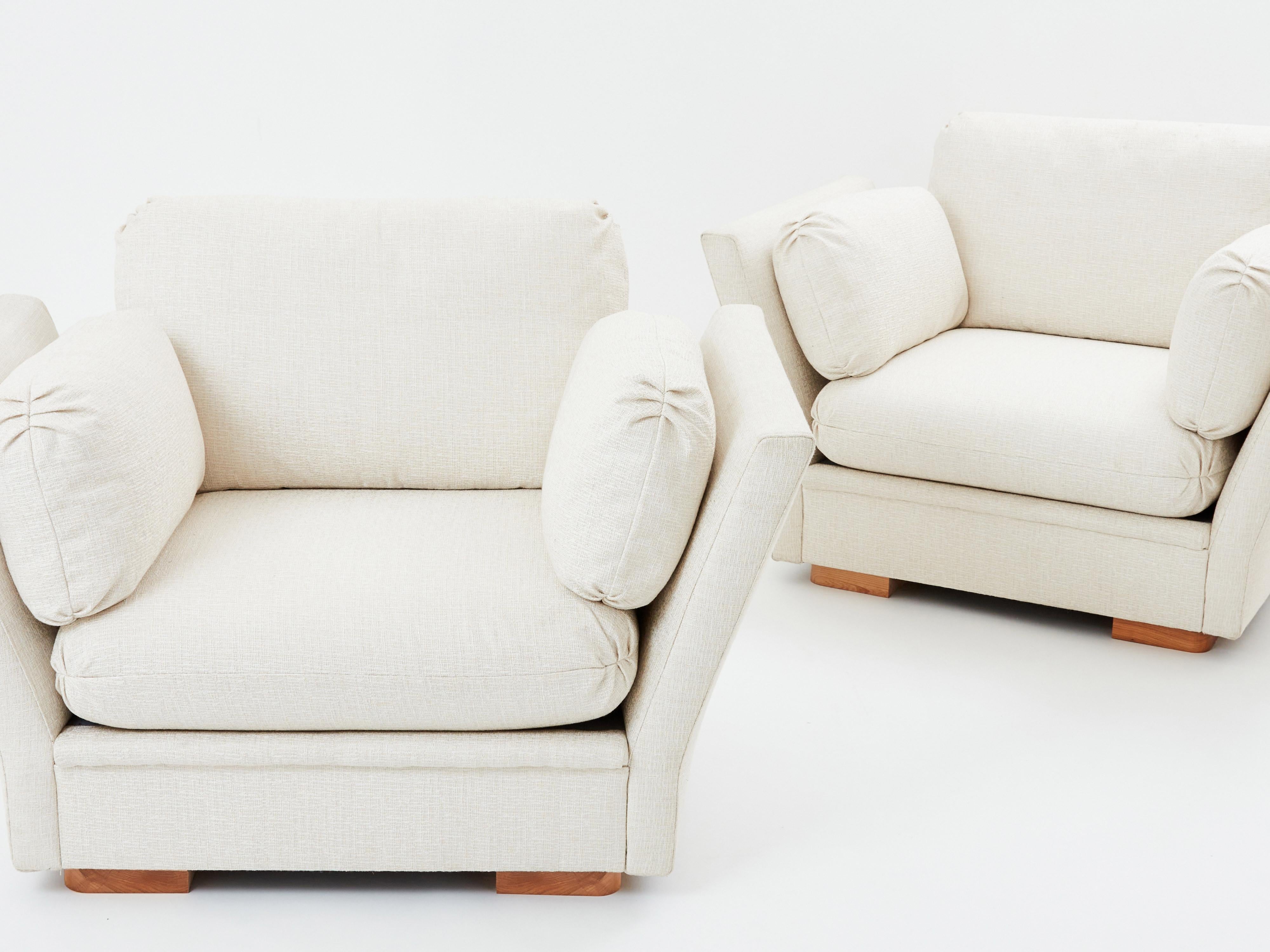 Neoklassizistisches Sesselpaar von Maison Jansen, 1960er Jahre, neu gepolstert im Angebot 2